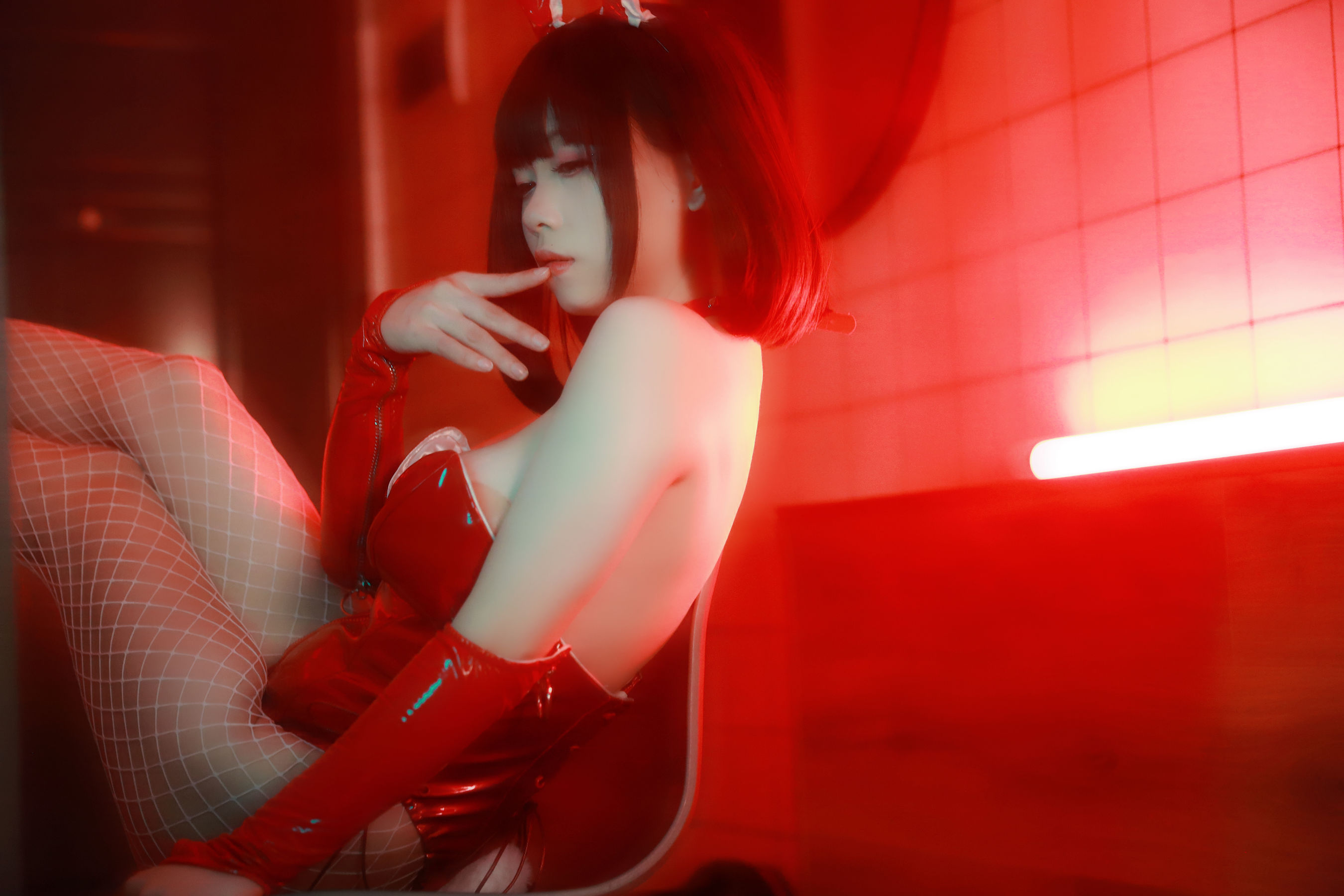 [福利COS] 末夜787 - 红色兔女郎