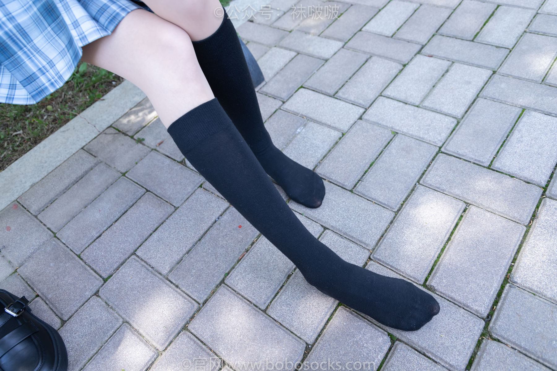 View - BoBoSocks袜啵啵 - Chiness Model  No.007 稚予-JK制服、皮鞋、黑色中筒棉袜、肉丝 - 图库库