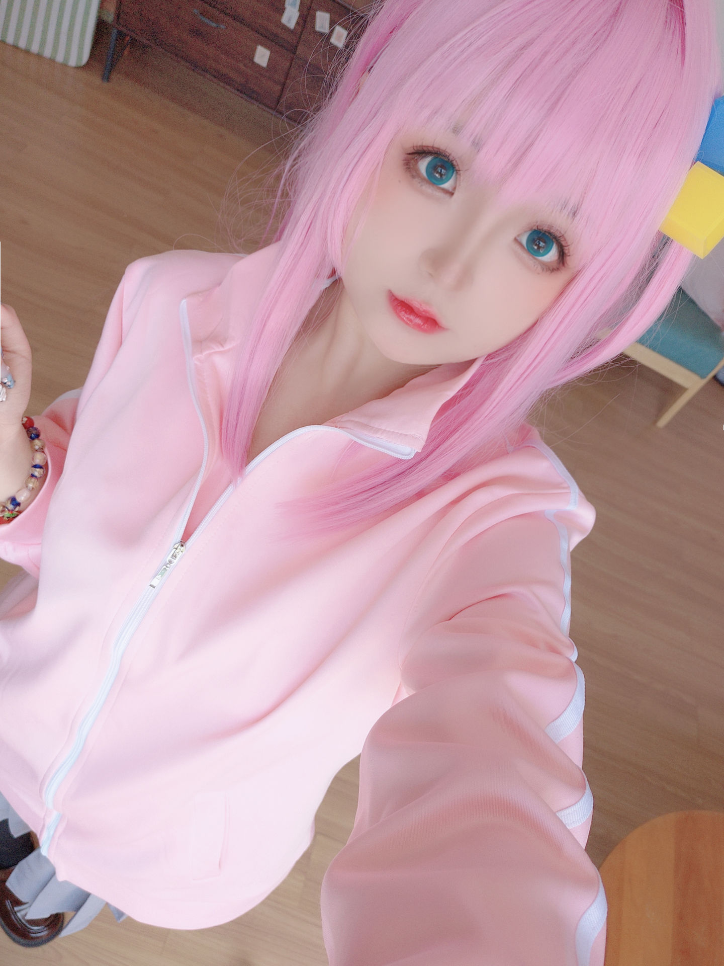 Cosplay 日奈娇 - 小孤独