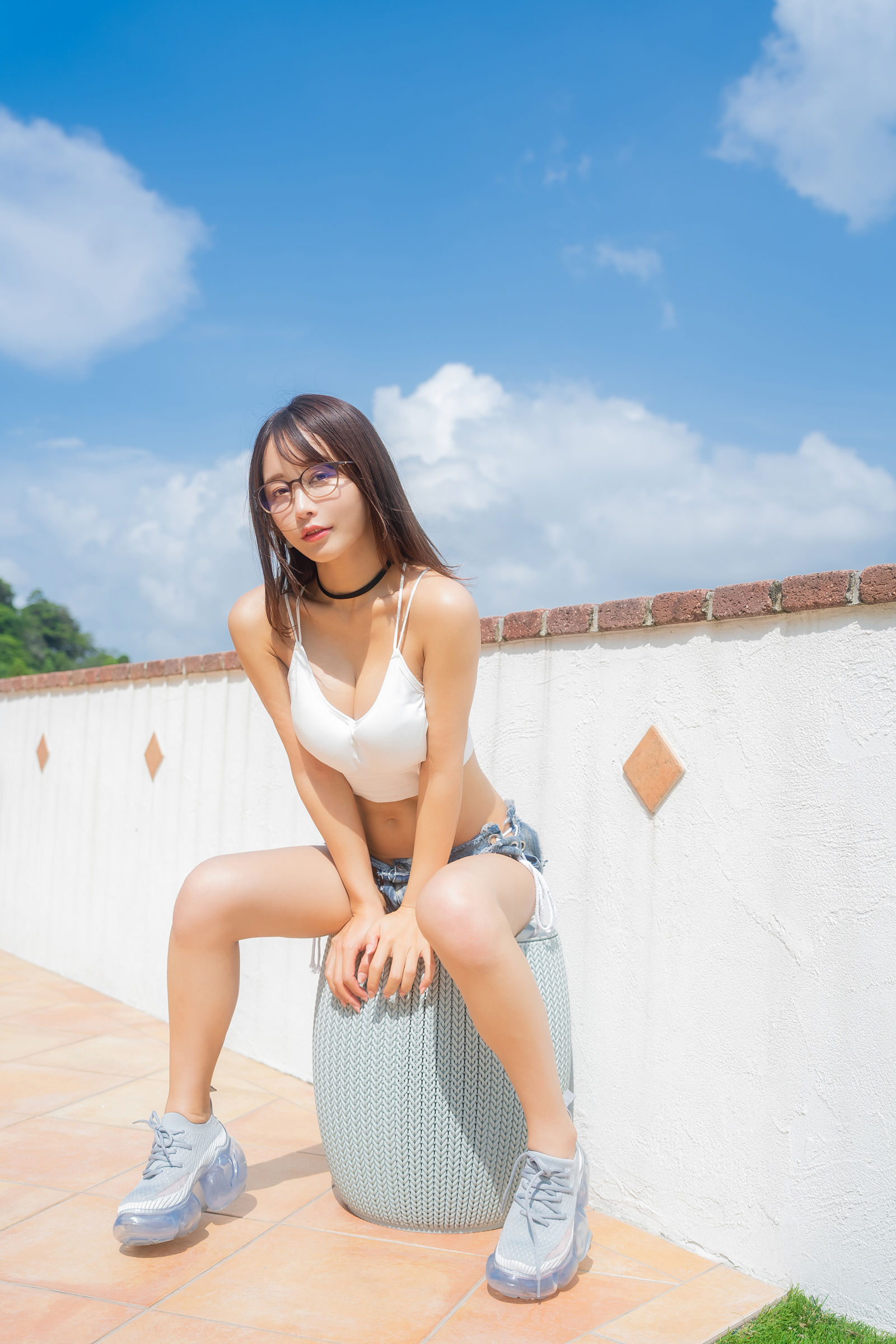 いくみ – (193iKkyu3) [Fantia] [2023.09.29] Heavily Torn Jeans