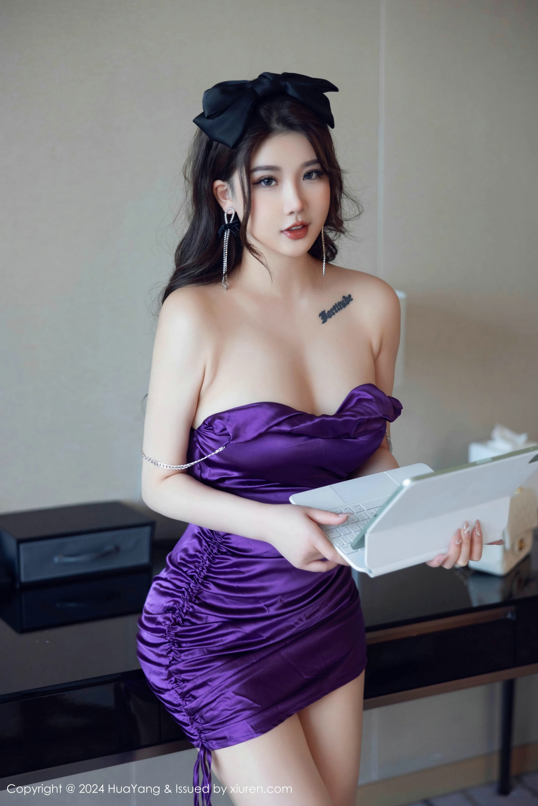 View - [HuaYang]花漾 - Flower 2024.05.16 Vol.581 小海臀Rena - 图库库