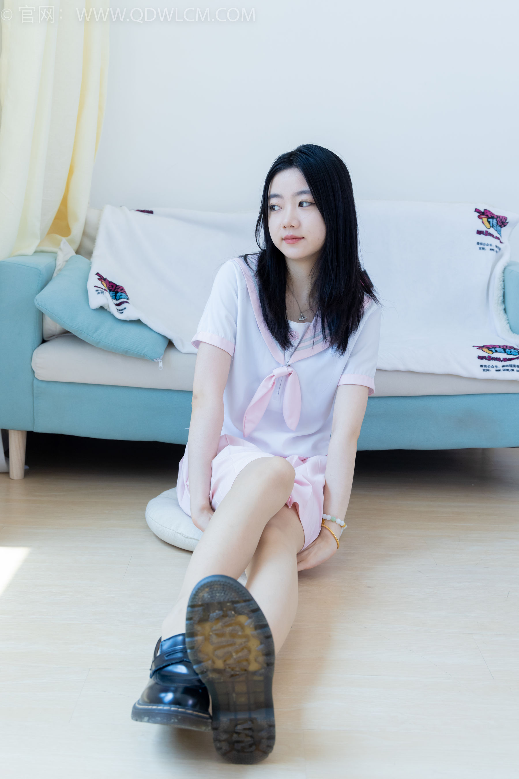 View - 物恋传媒 - Chiness Model  No.1983 欢欢 -绽放的小花 - 图库库