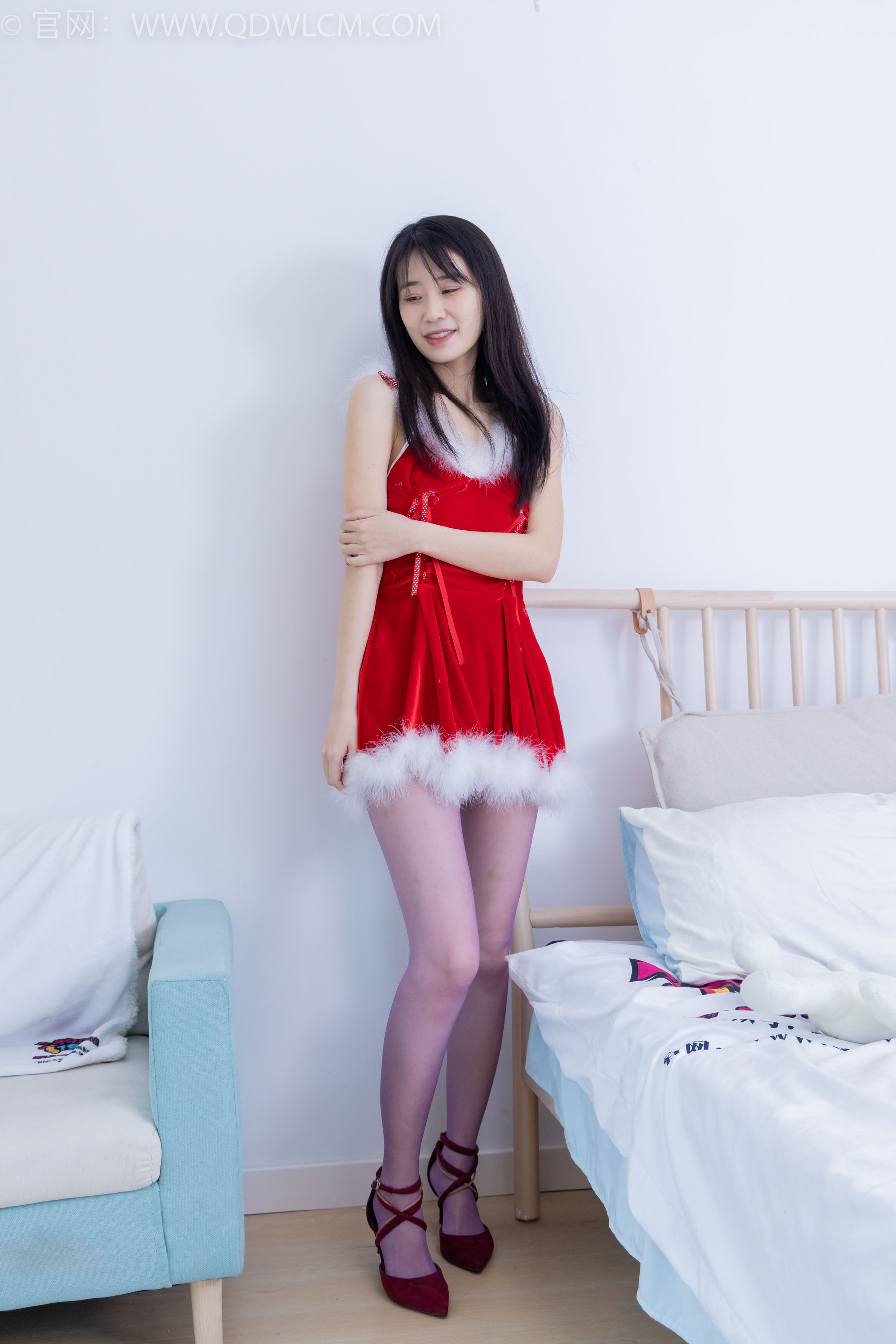 View - 物恋传媒 - Chiness Model  No.1979 菜菜 -入花间 - 图库库