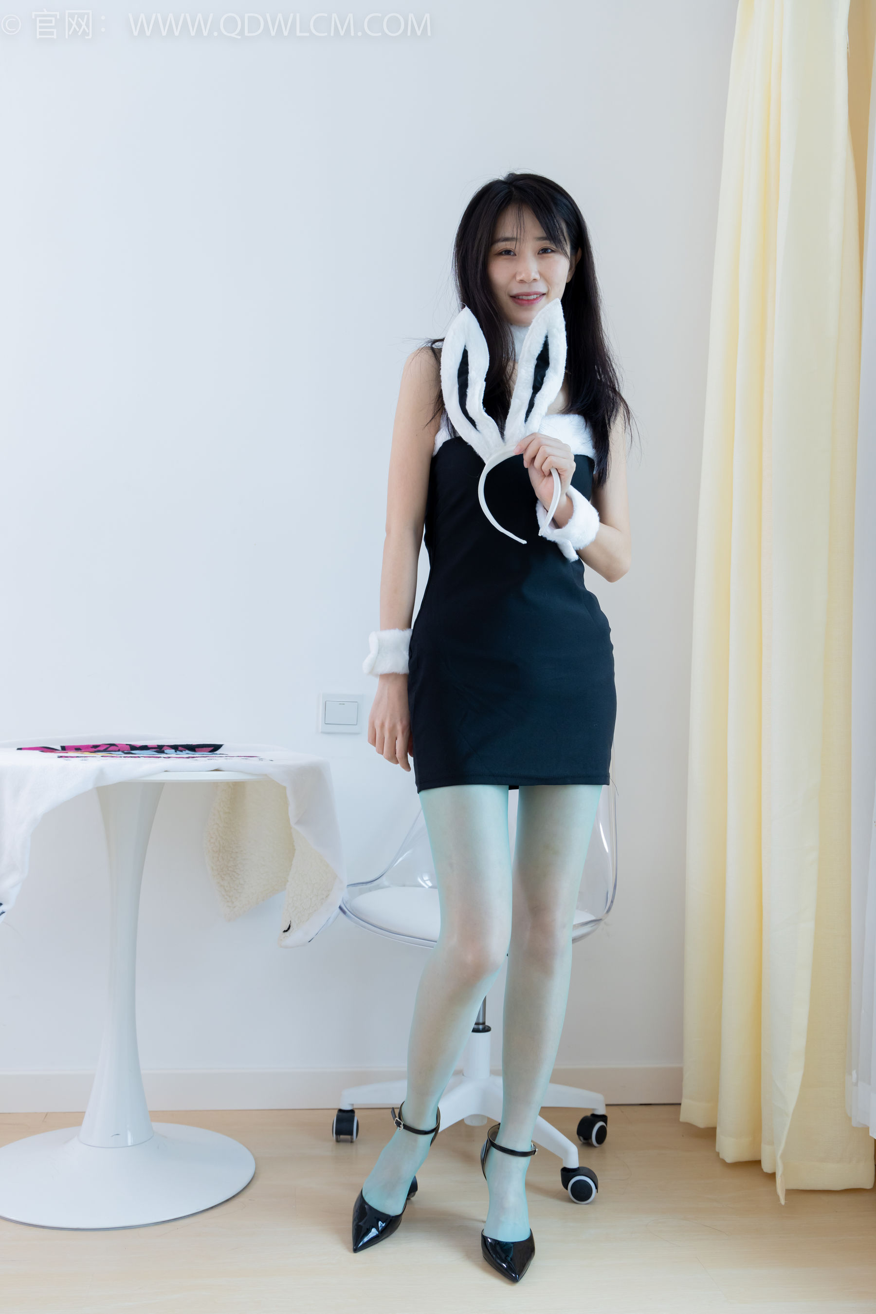 View - 物恋传媒 - Chiness Model  No.1981 菜菜 -繁星闪烁 - 图库库