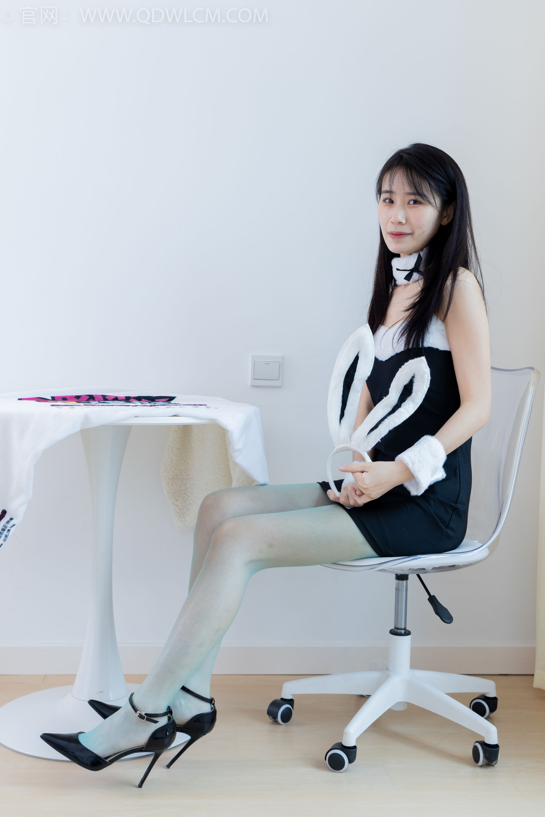 View - 物恋传媒 - Chiness Model  No.1981 菜菜 -繁星闪烁 - 图库库