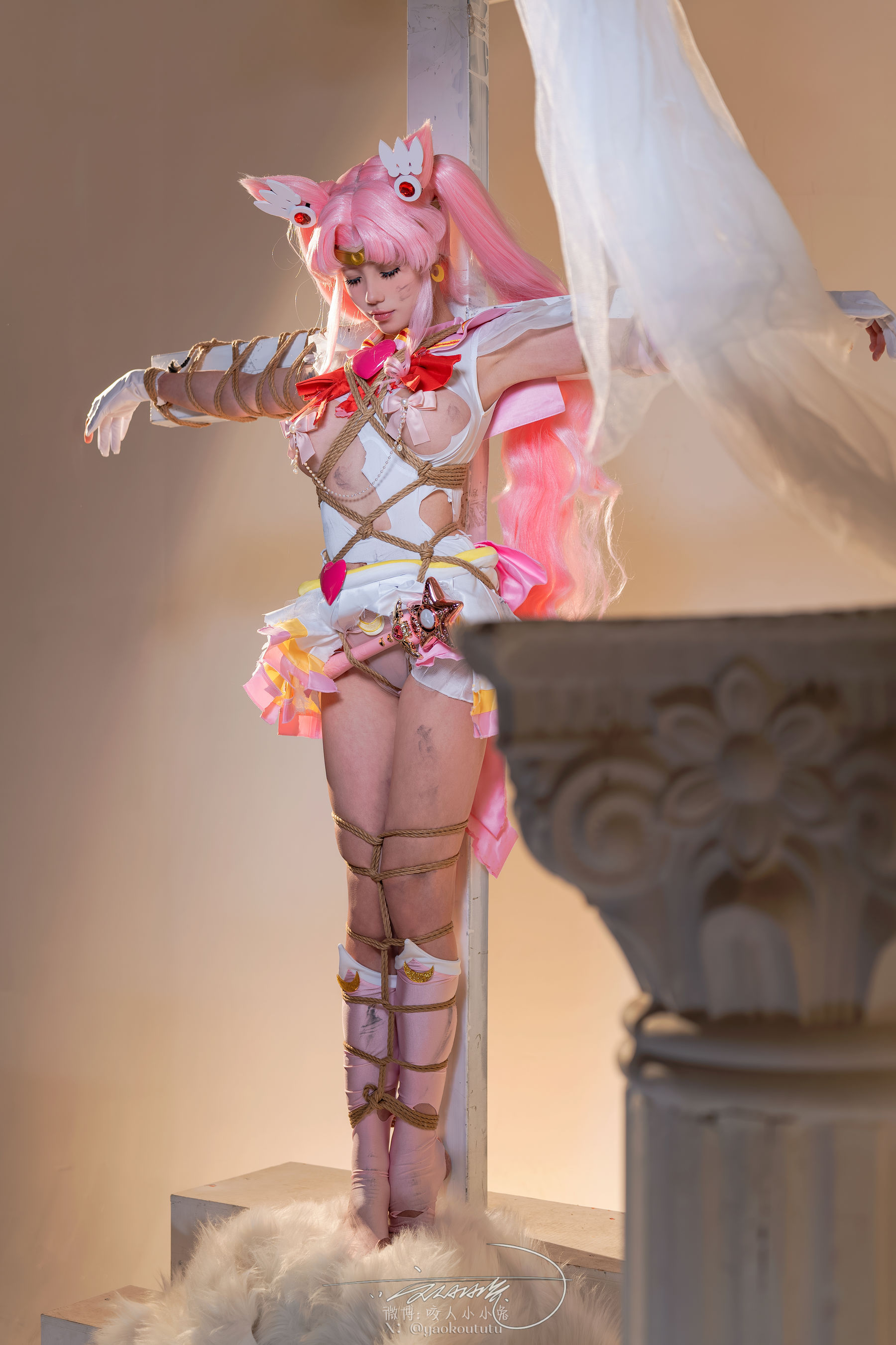 View - 咬一口兔娘 - 小小兔大危机 - 图库库