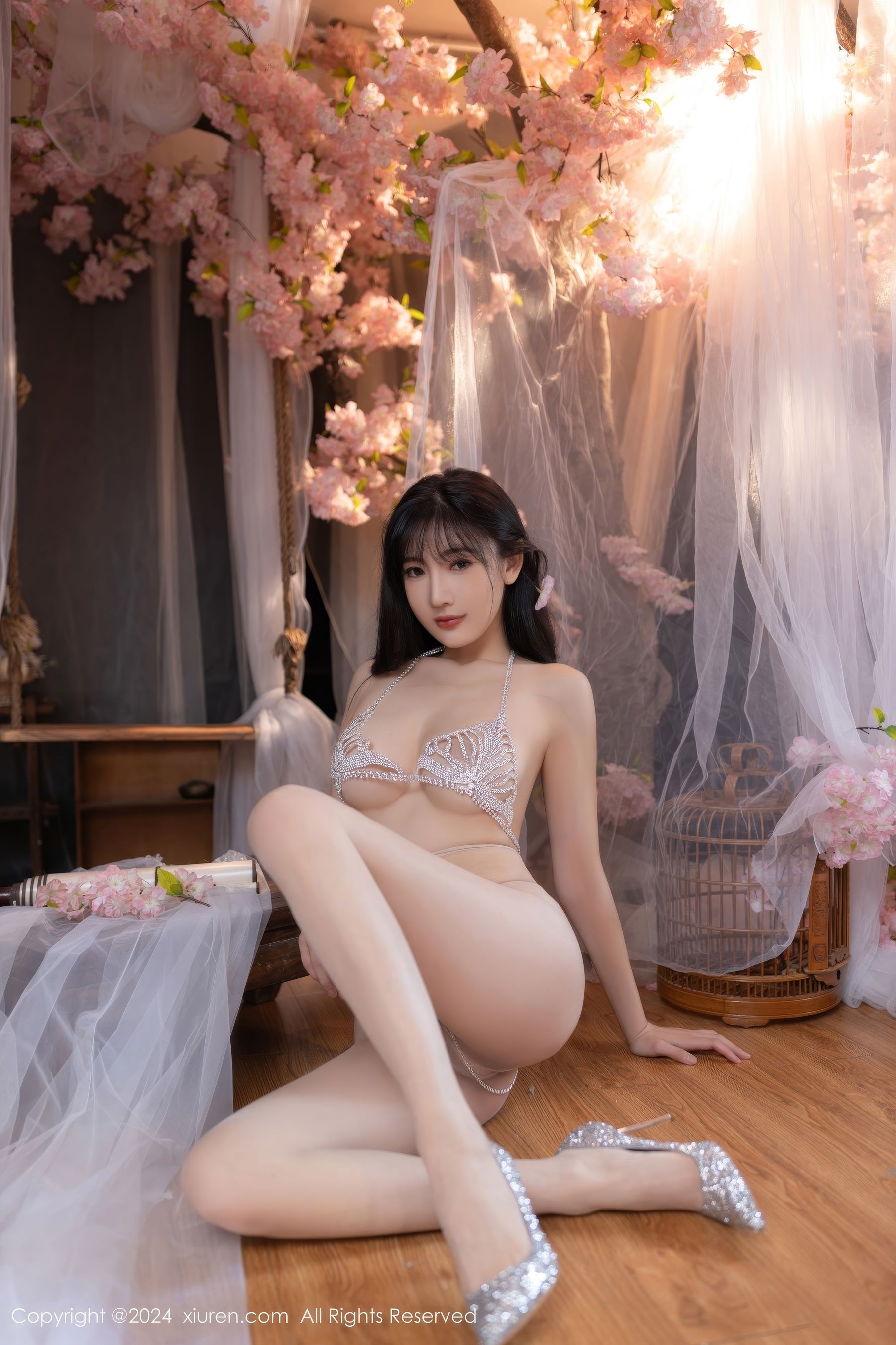 View - [XiuRen] 2024.07.04 No.8807 陆萱萱 - 图库库