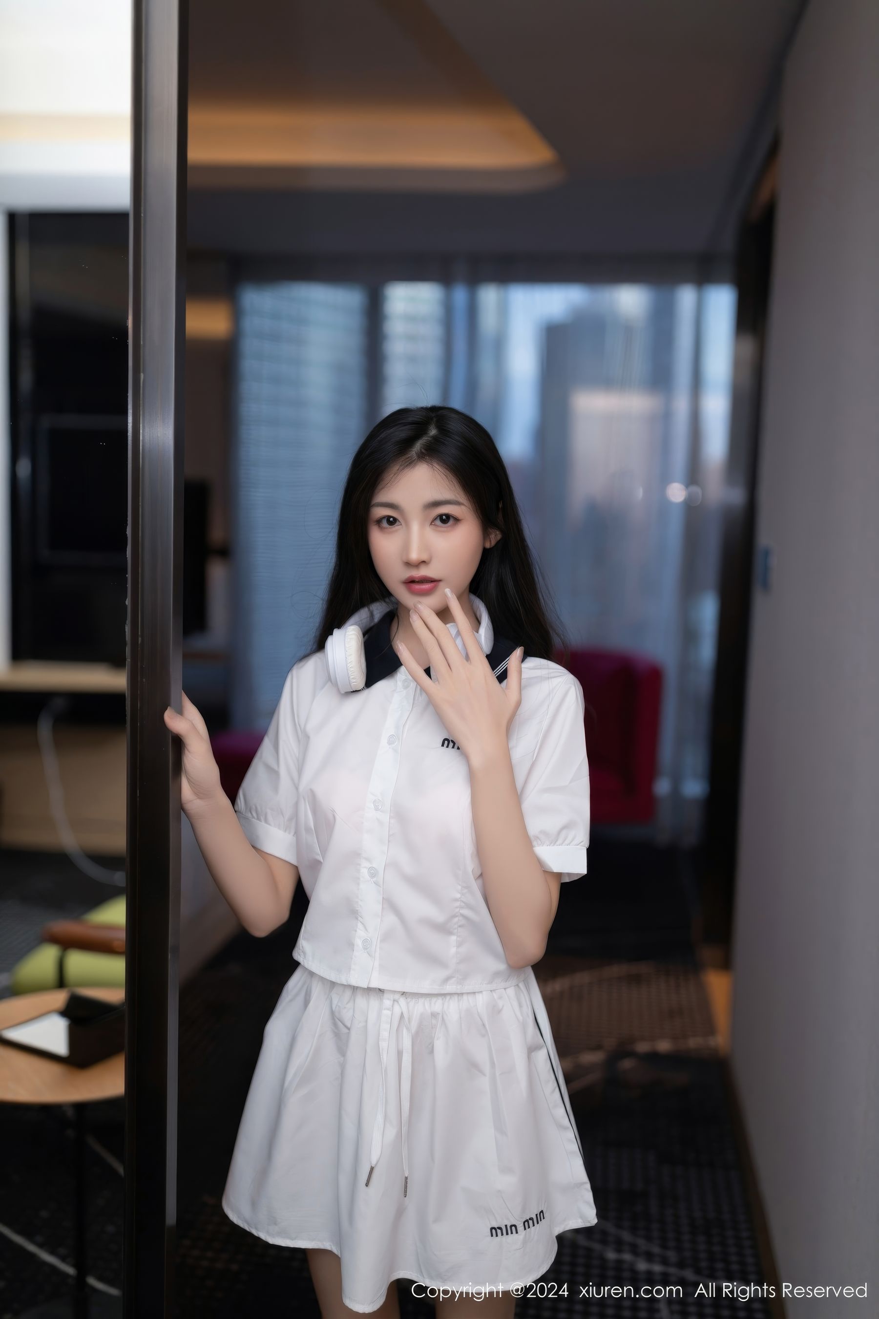 View - [XiuRen] 2024.07.02 No.8793 鱼尾fish - 图库库