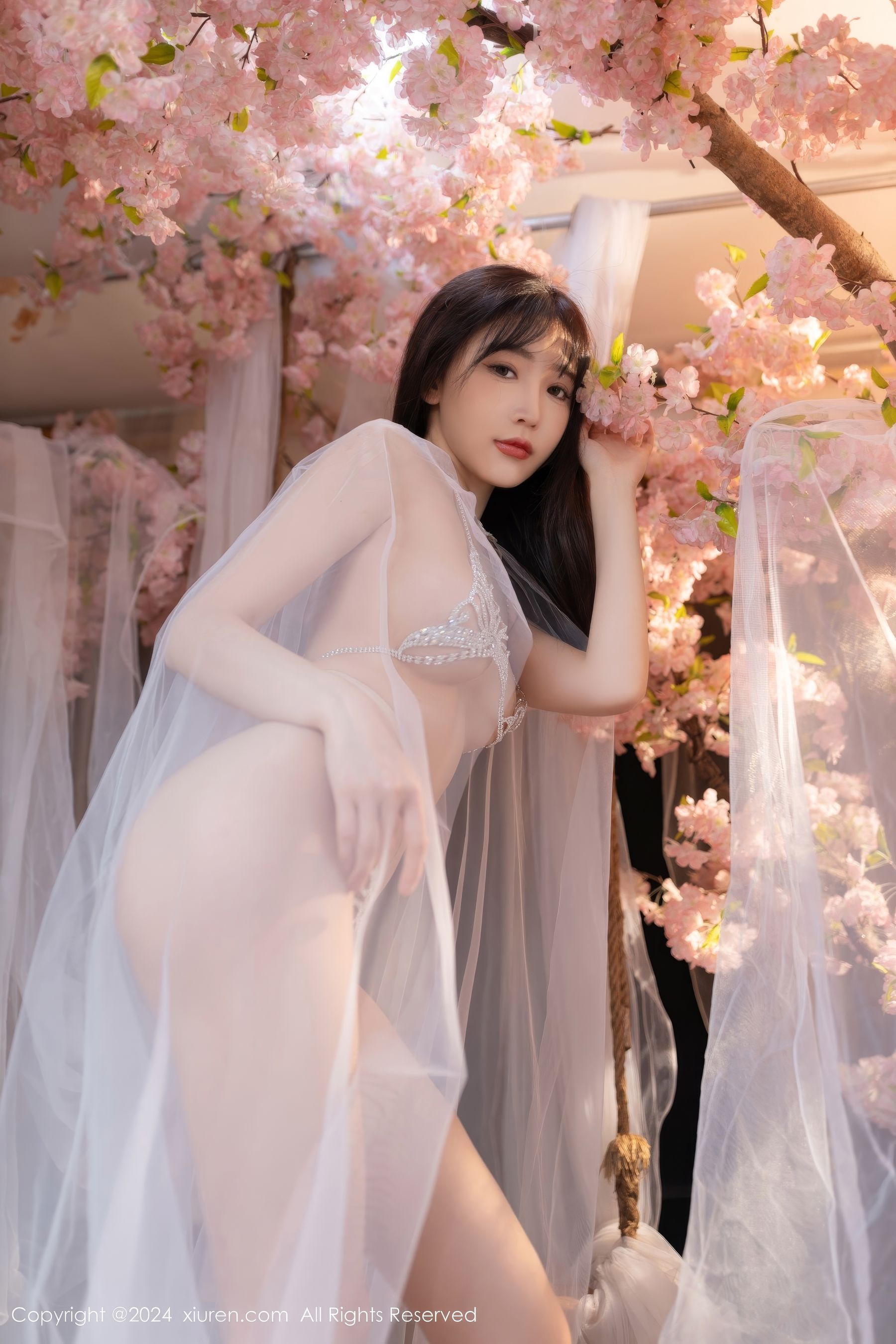 View - [XiuRen] 2024.07.04 No.8807 陆萱萱 - 图库库