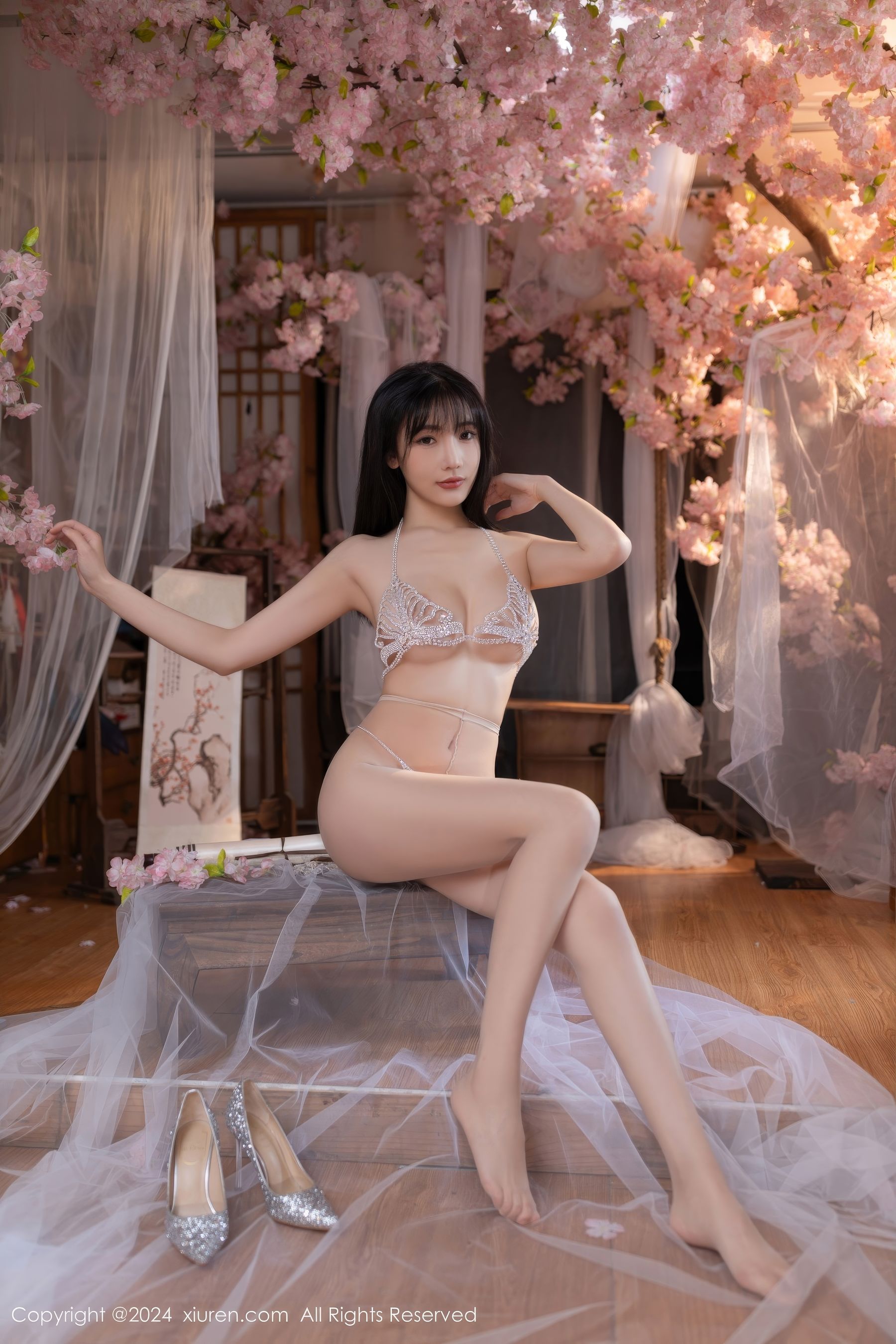 View - [XiuRen] 2024.07.04 No.8807 陆萱萱 - 图库库