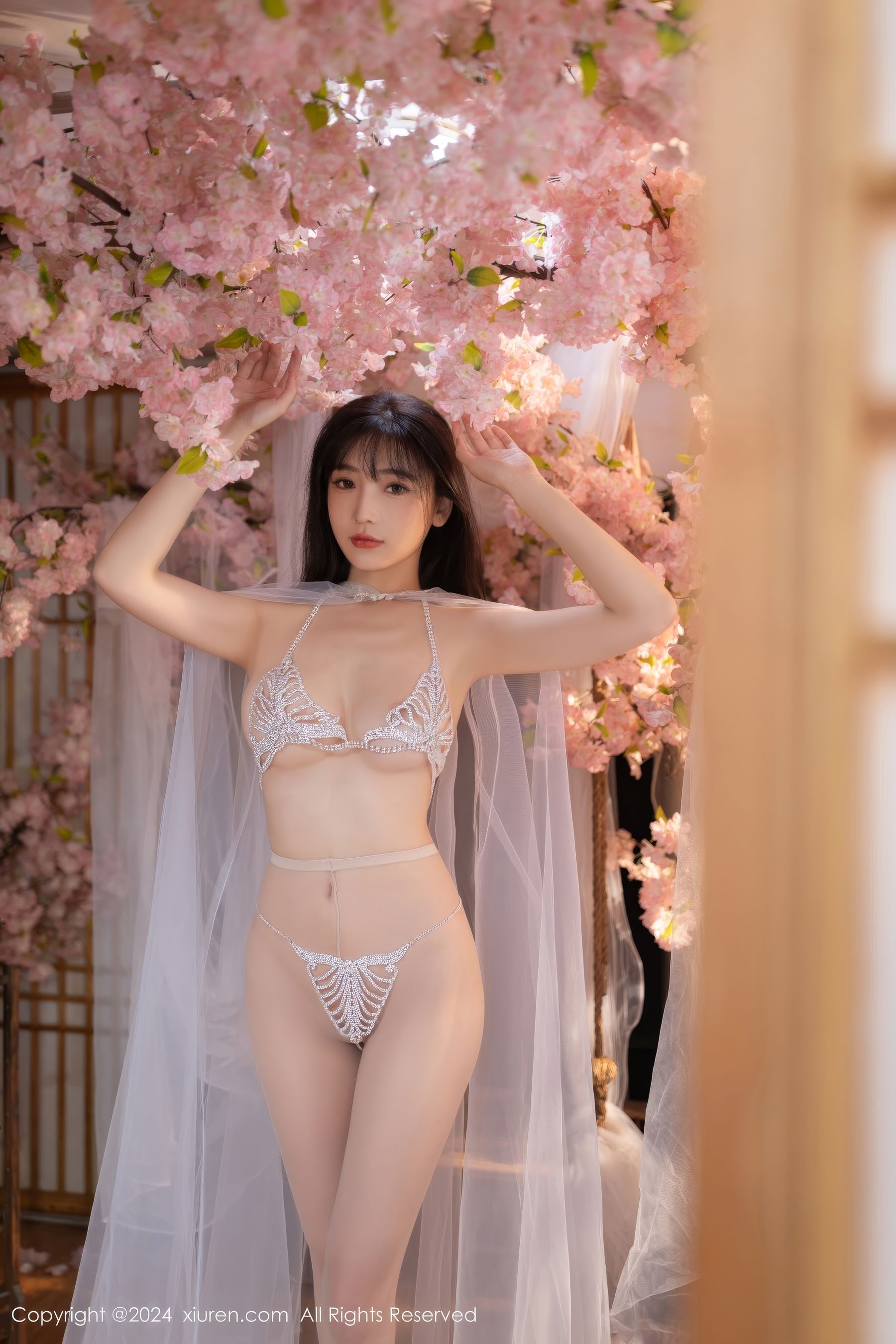 View - [XiuRen] 2024.07.04 No.8807 陆萱萱 - 图库库