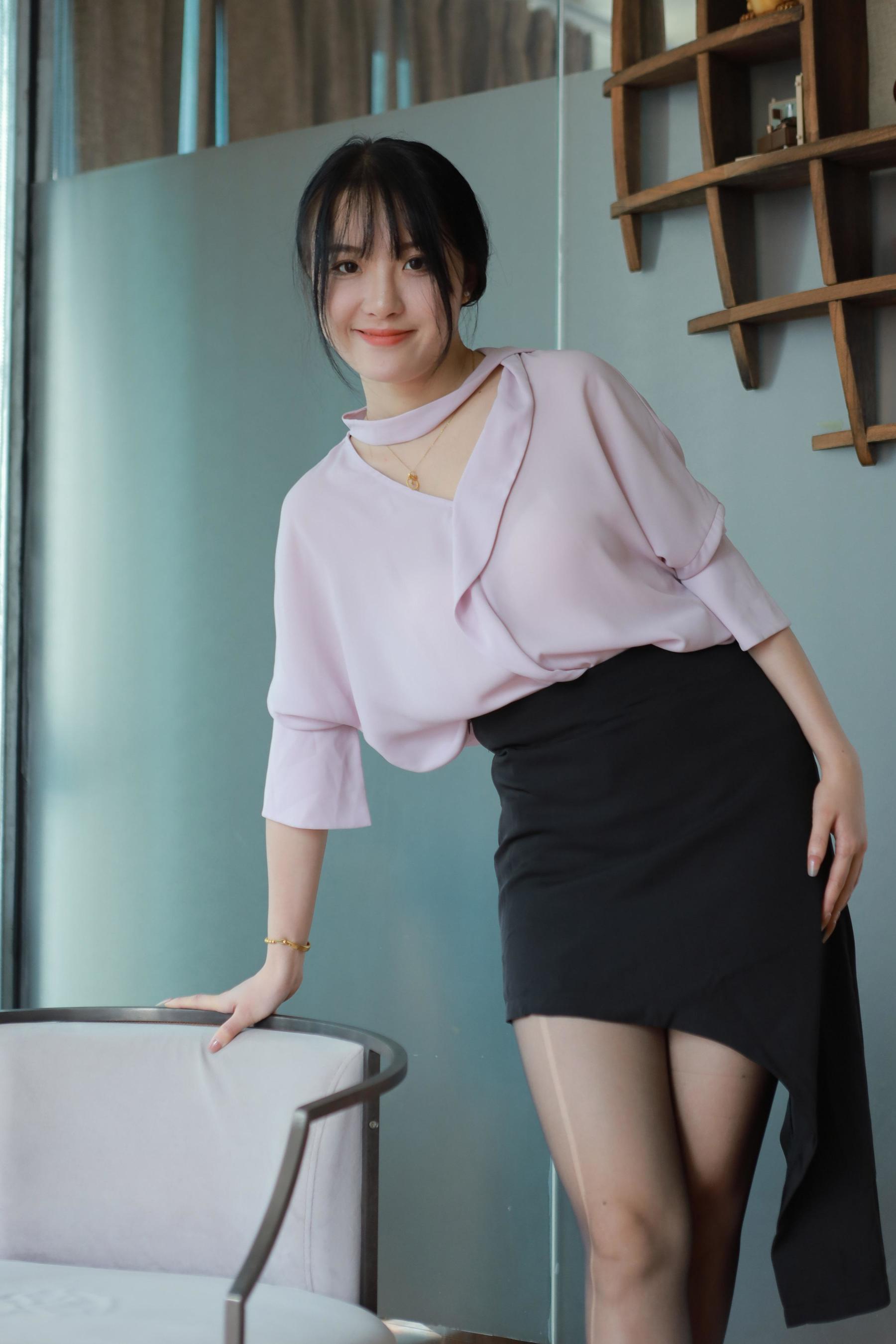 View - IESS异思趣向 - Chiness Model  - 模特 - model： 婉萍 《职业黑丝》 - 图库库