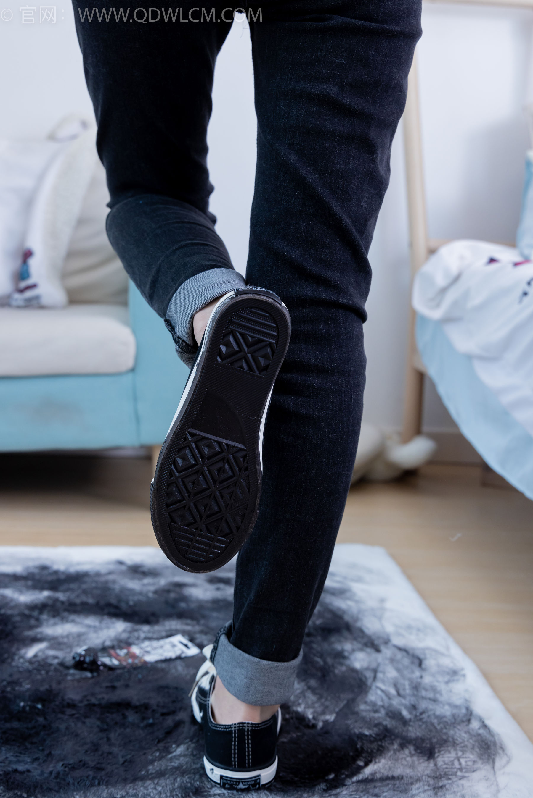 View - 物恋传媒 - Chiness Model  No.2033 菜菜 -熟悉的面孔 - 图库库