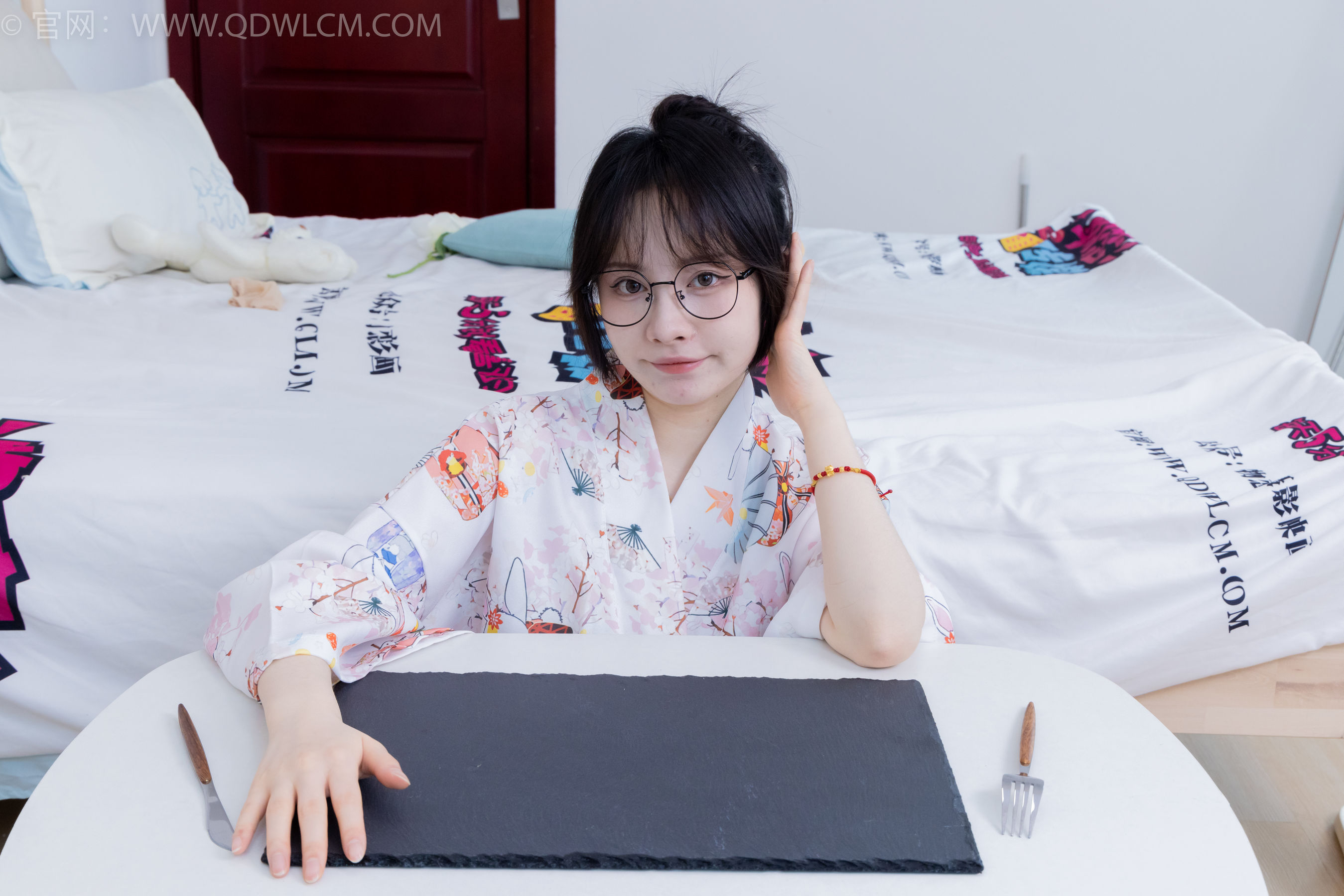 View - 物恋传媒 - Chiness Model  No.2017 小酒 -爱未眠 - 图库库