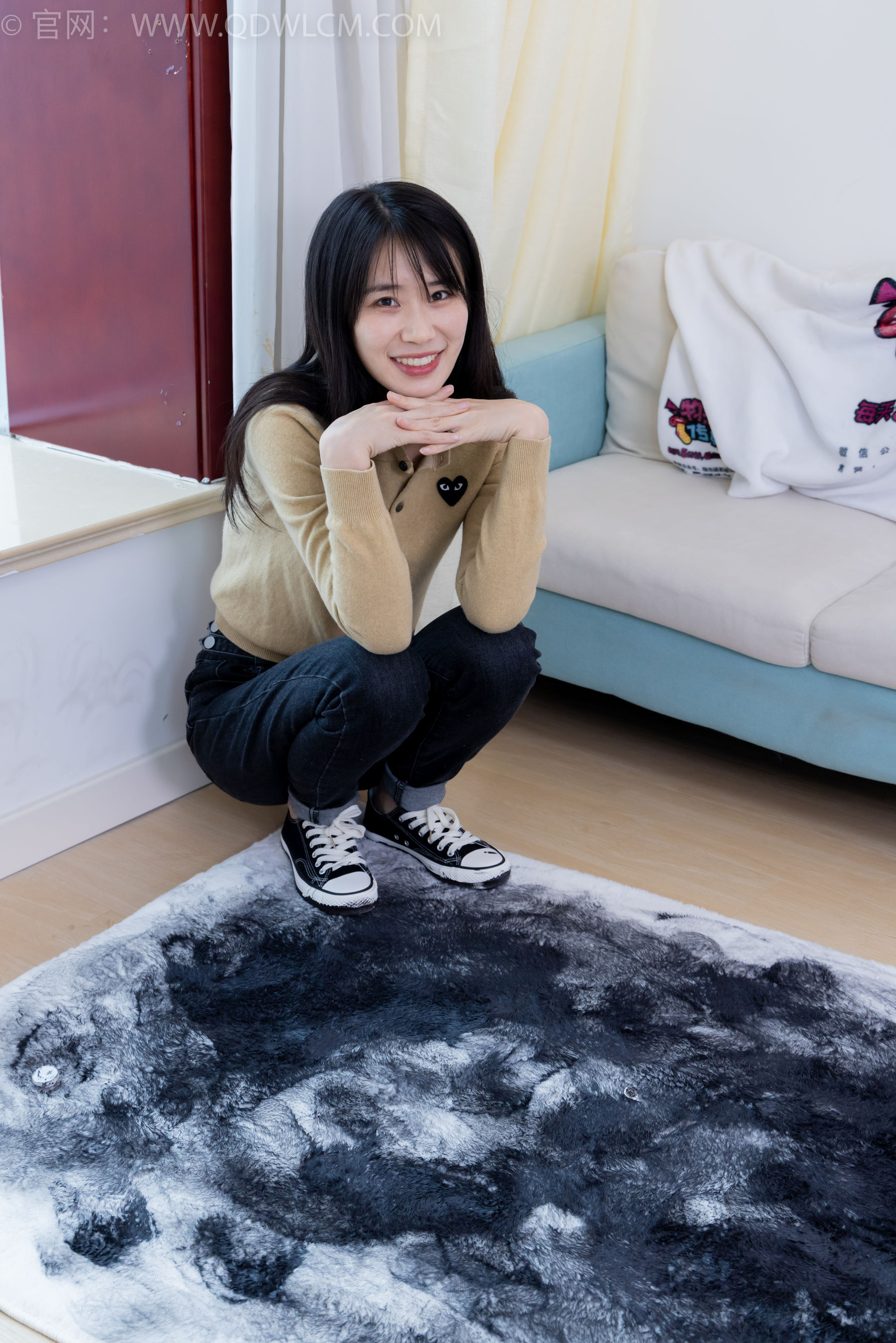 View - 物恋传媒 - Chiness Model  No.2033 菜菜 -熟悉的面孔 - 图库库