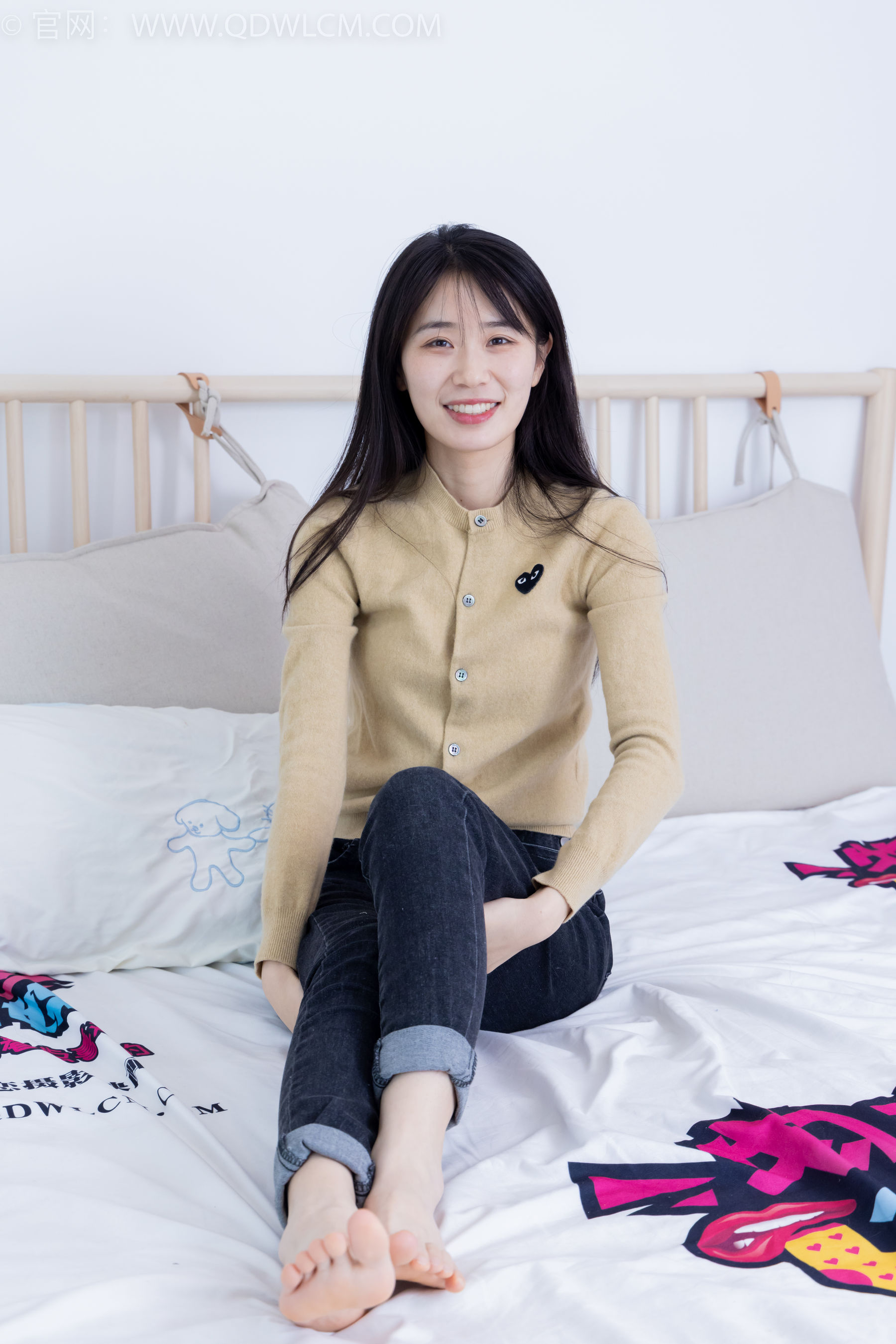 View - 物恋传媒 - Chiness Model  No.2033 菜菜 -熟悉的面孔 - 图库库