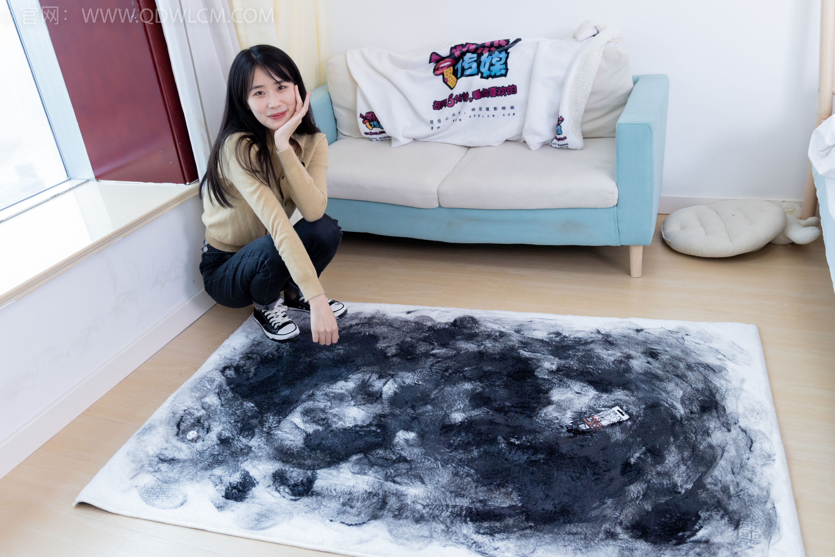 View - 物恋传媒 - Chiness Model  No.2033 菜菜 -熟悉的面孔 - 图库库