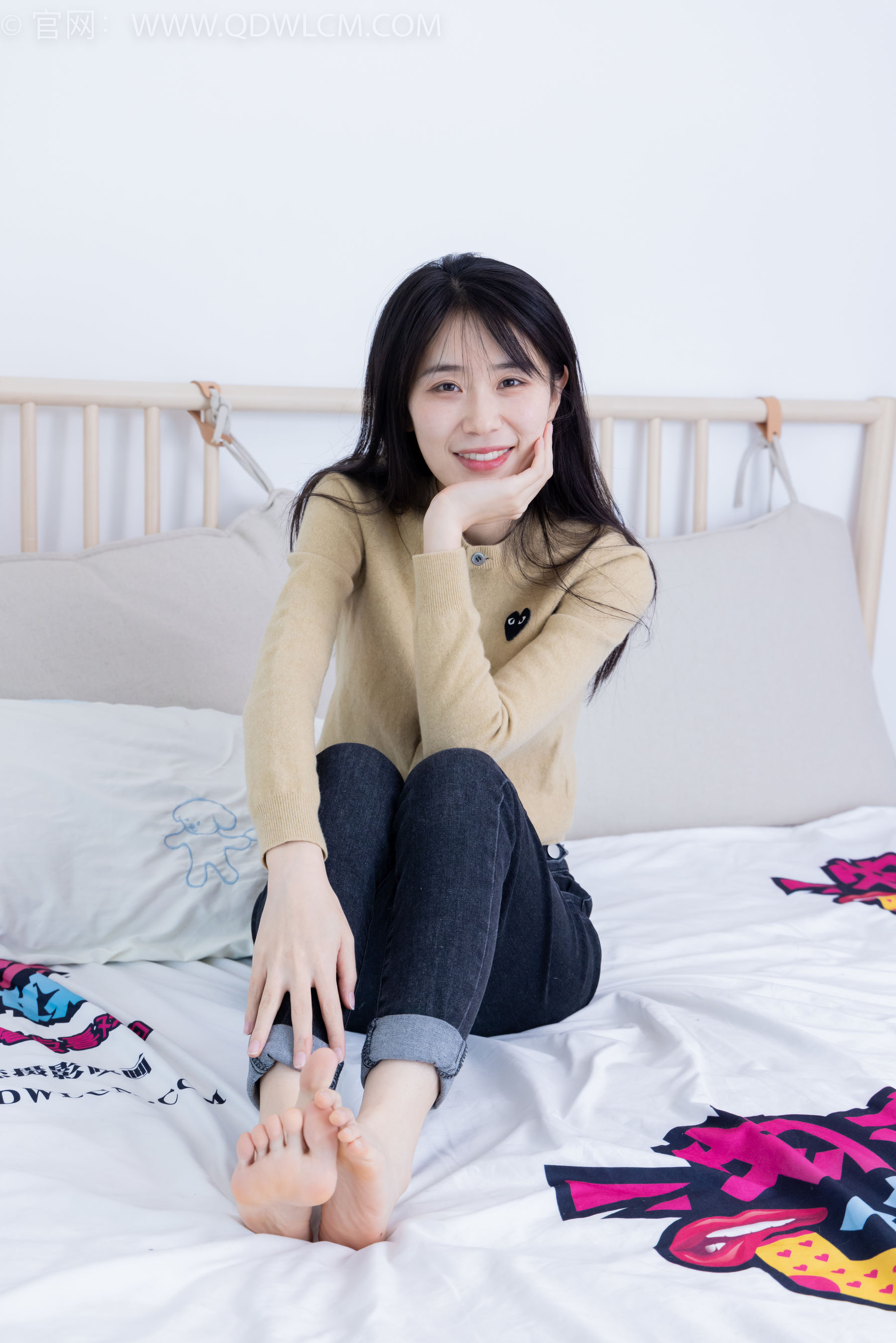 View - 物恋传媒 - Chiness Model  No.2033 菜菜 -熟悉的面孔 - 图库库