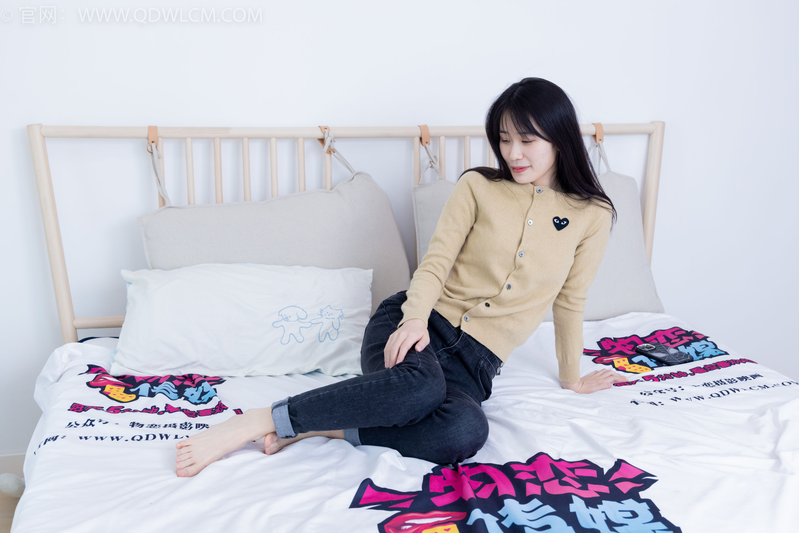 View - 物恋传媒 - Chiness Model  No.2033 菜菜 -熟悉的面孔 - 图库库