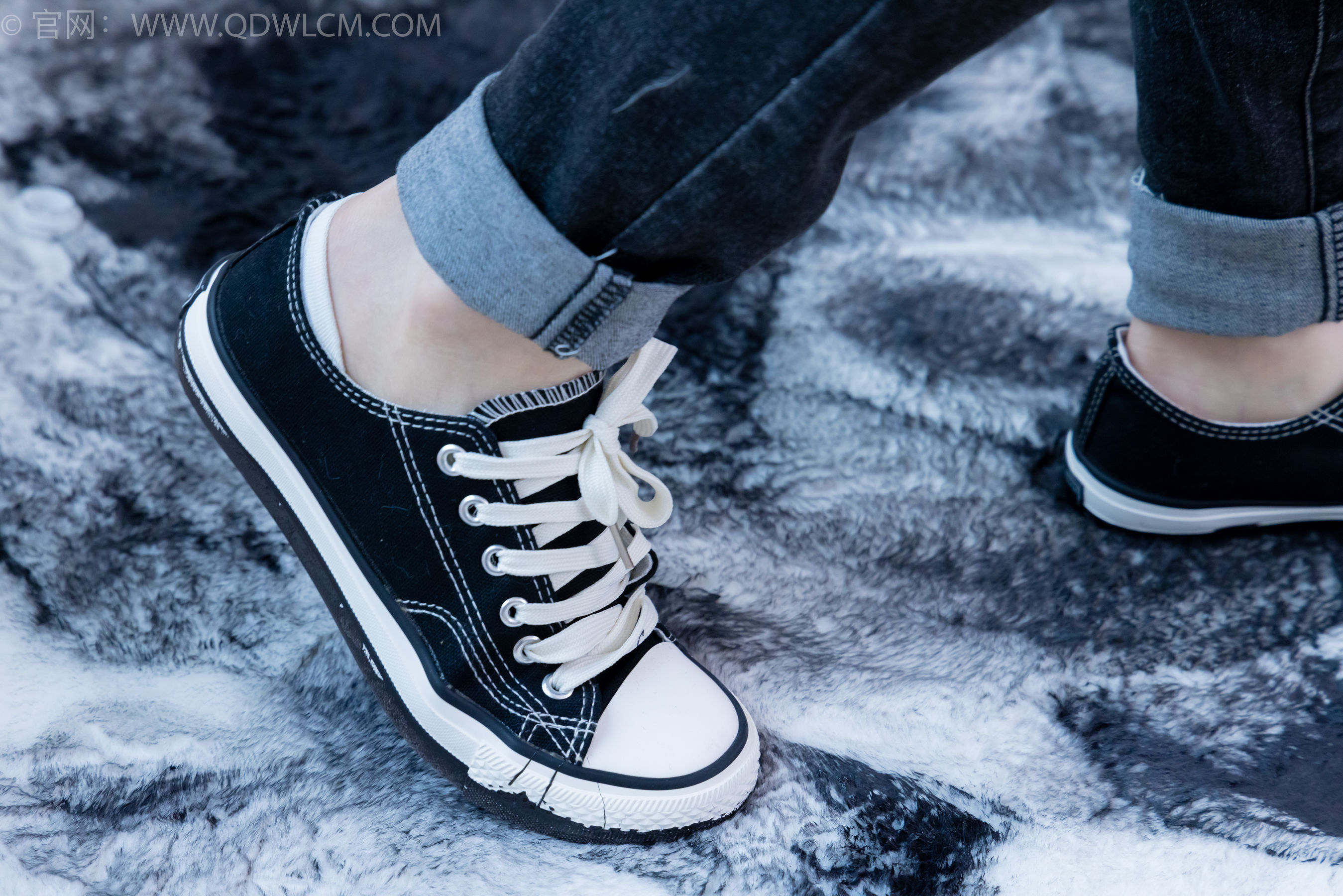 View - 物恋传媒 - Chiness Model  No.2033 菜菜 -熟悉的面孔 - 图库库