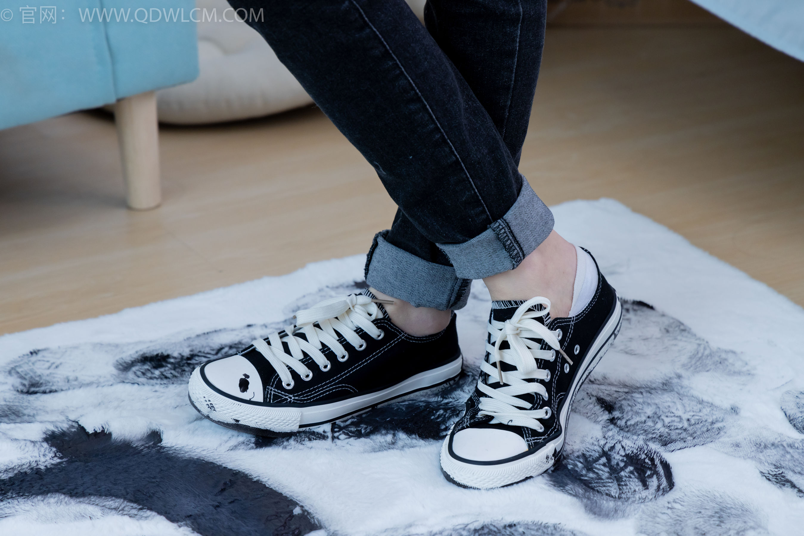 View - 物恋传媒 - Chiness Model  No.2033 菜菜 -熟悉的面孔 - 图库库