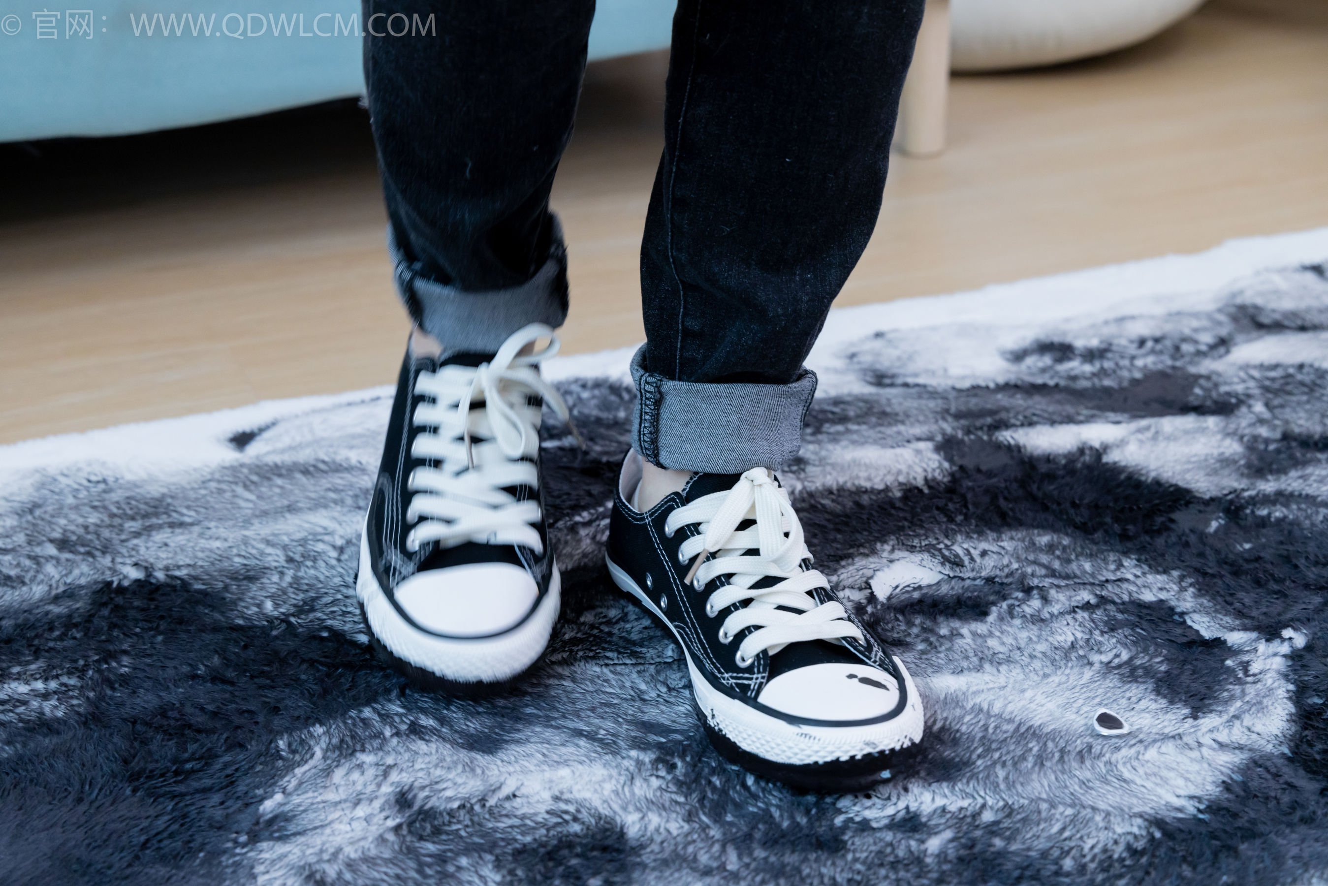 View - 物恋传媒 - Chiness Model  No.2033 菜菜 -熟悉的面孔 - 图库库