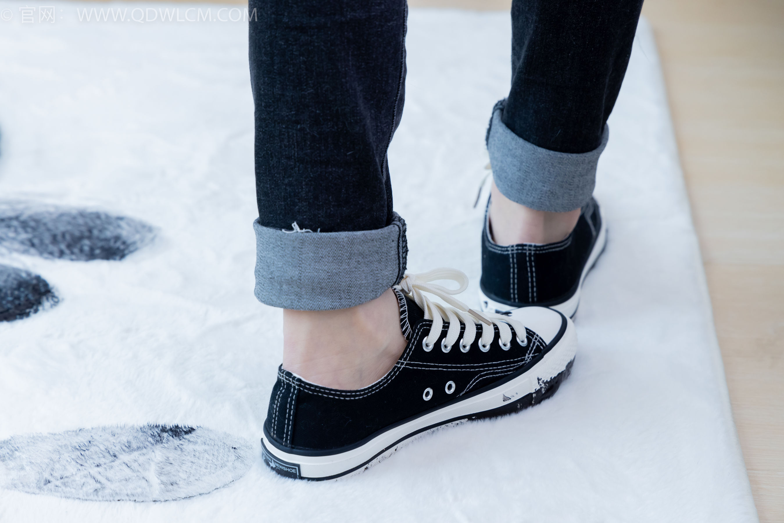 View - 物恋传媒 - Chiness Model  No.2033 菜菜 -熟悉的面孔 - 图库库