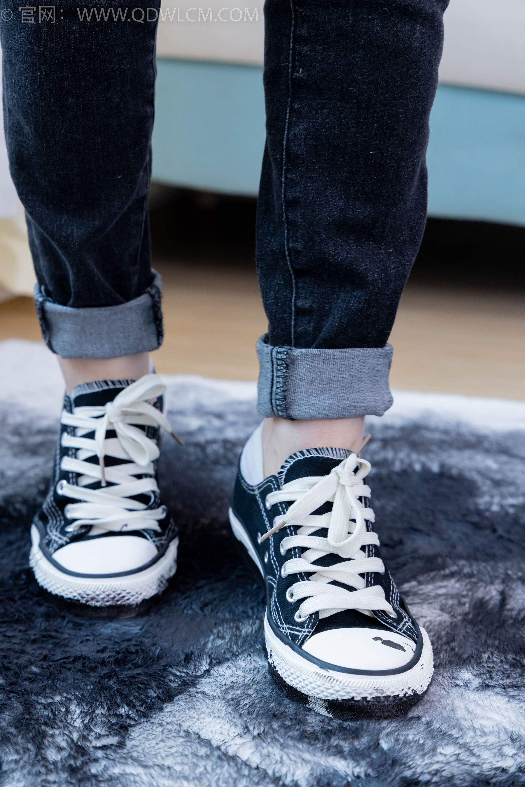 View - 物恋传媒 - Chiness Model  No.2033 菜菜 -熟悉的面孔 - 图库库