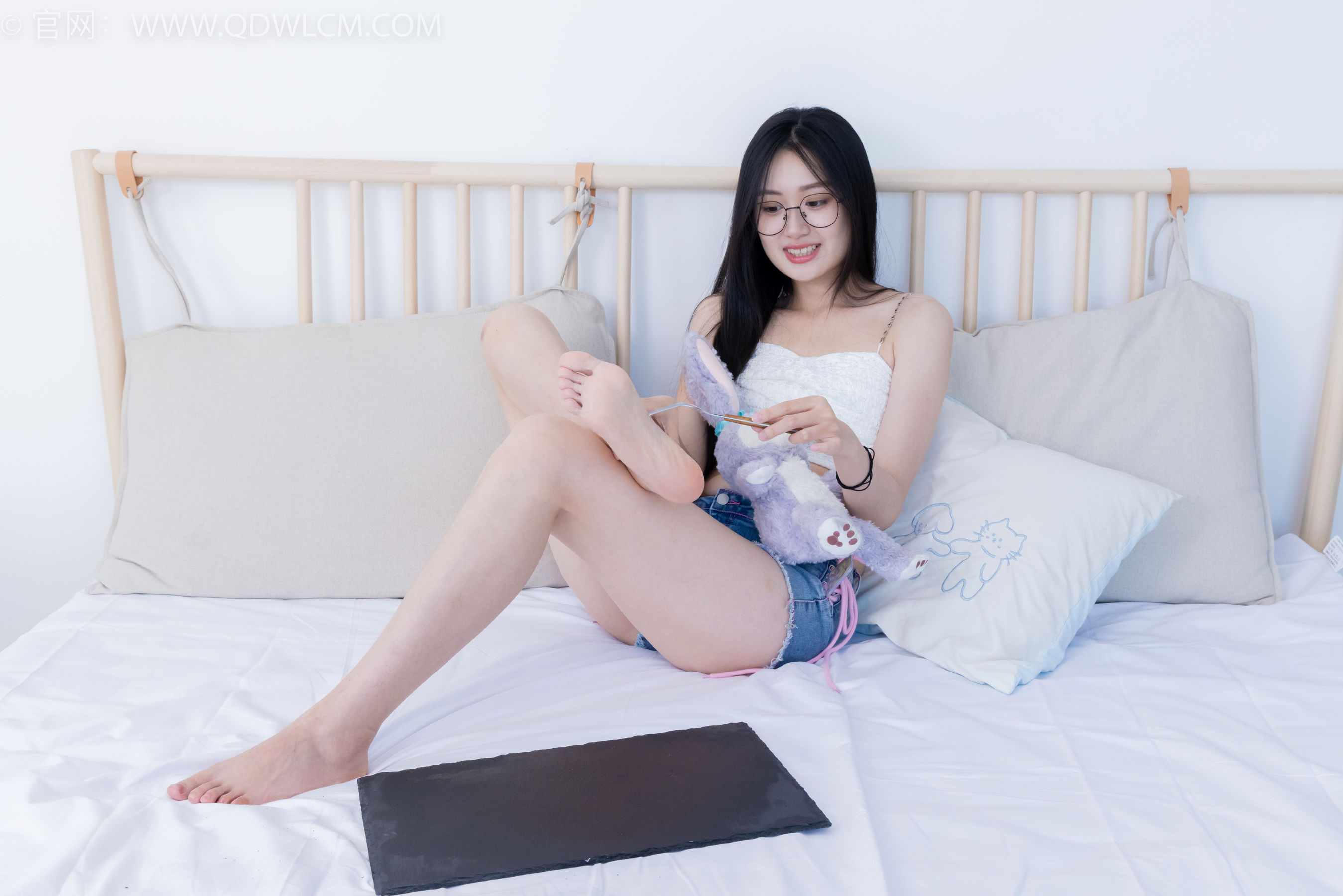 View - 物恋传媒 - Chiness Model  No.2038 小敏 -满山秋叶 - 图库库