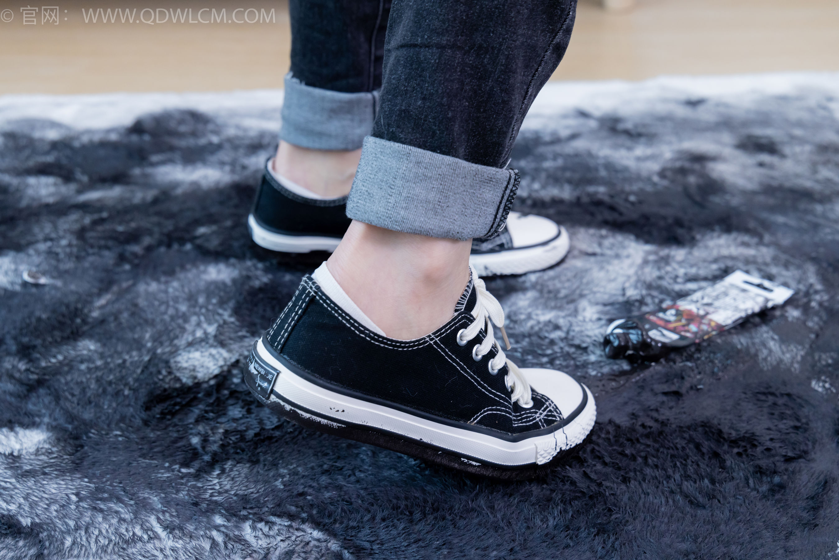 View - 物恋传媒 - Chiness Model  No.2033 菜菜 -熟悉的面孔 - 图库库