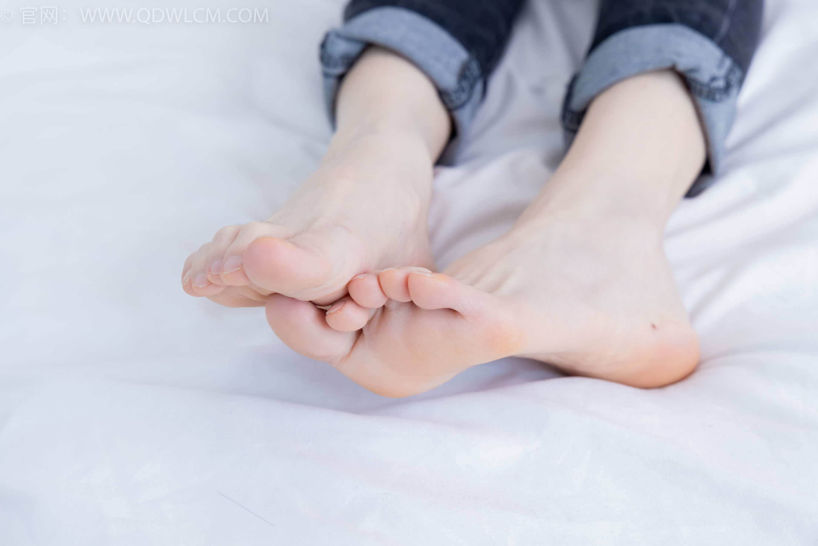 View - 物恋传媒 - Chiness Model  No.2033 菜菜 -熟悉的面孔 - 图库库