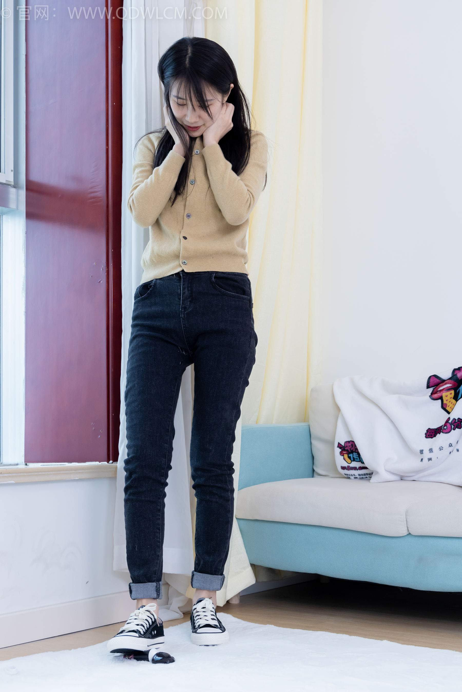 View - 物恋传媒 - Chiness Model  No.2033 菜菜 -熟悉的面孔 - 图库库