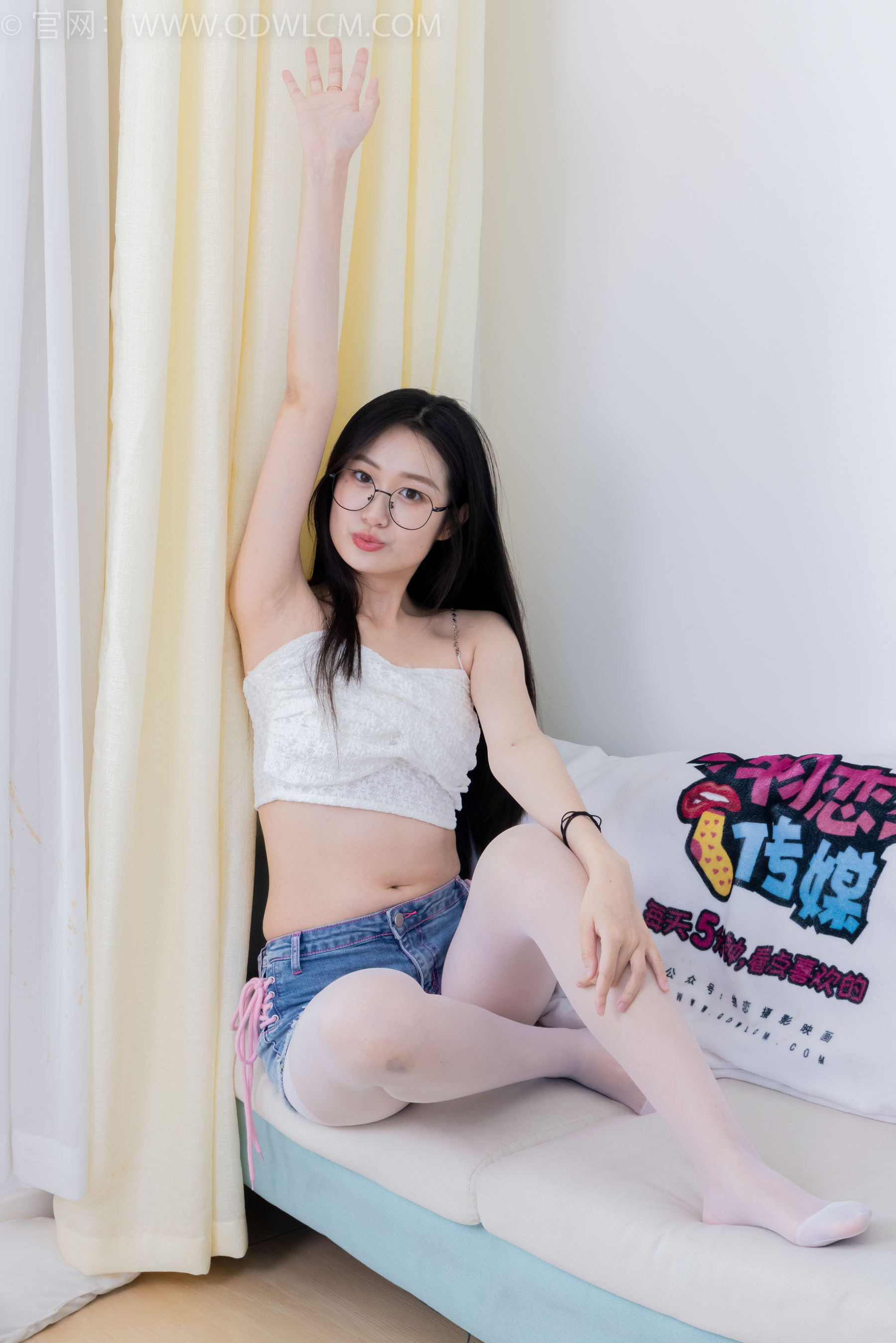 View - 物恋传媒 - Chiness Model  No.2038 小敏 -满山秋叶 - 图库库