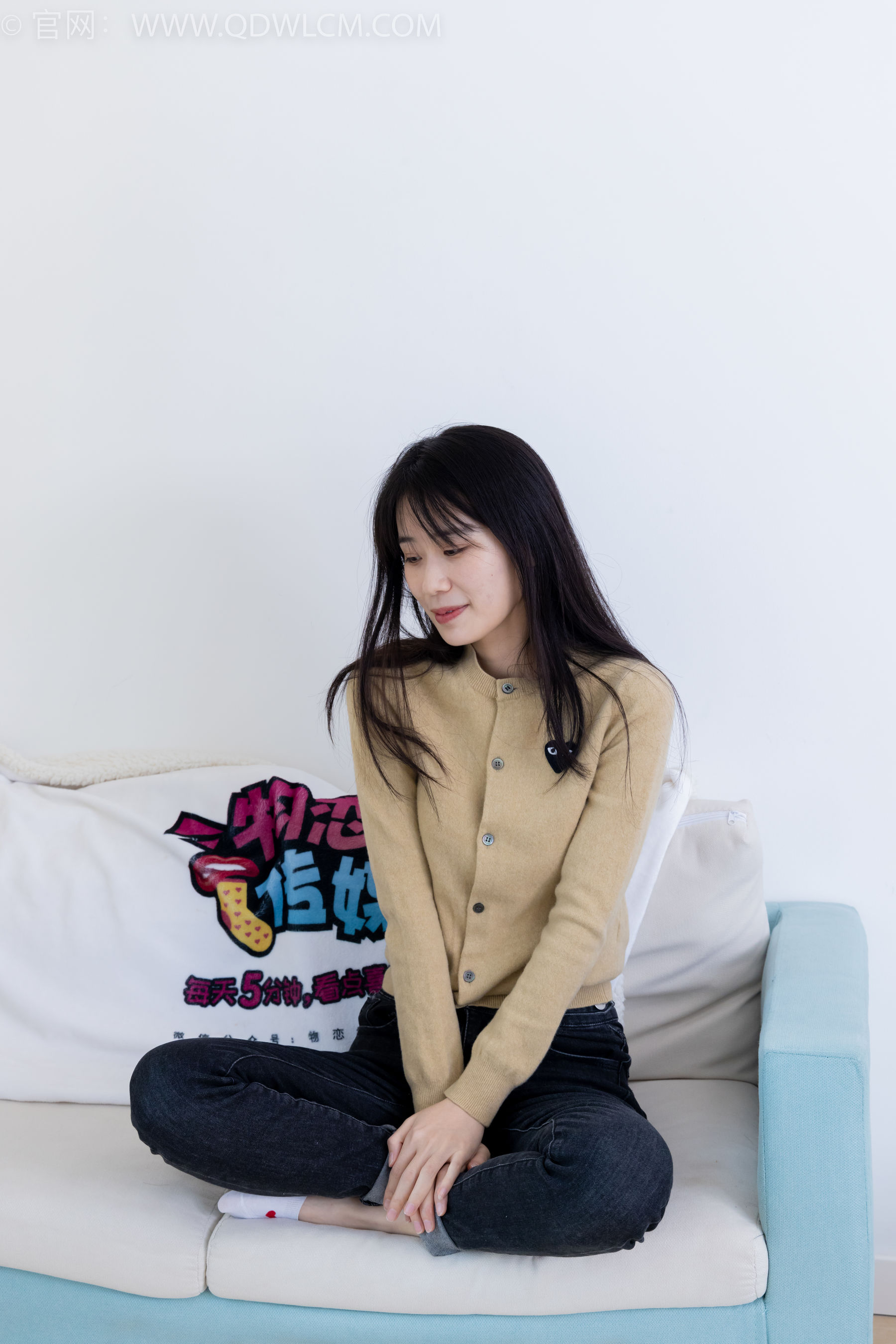 View - 物恋传媒 - Chiness Model  No.2033 菜菜 -熟悉的面孔 - 图库库