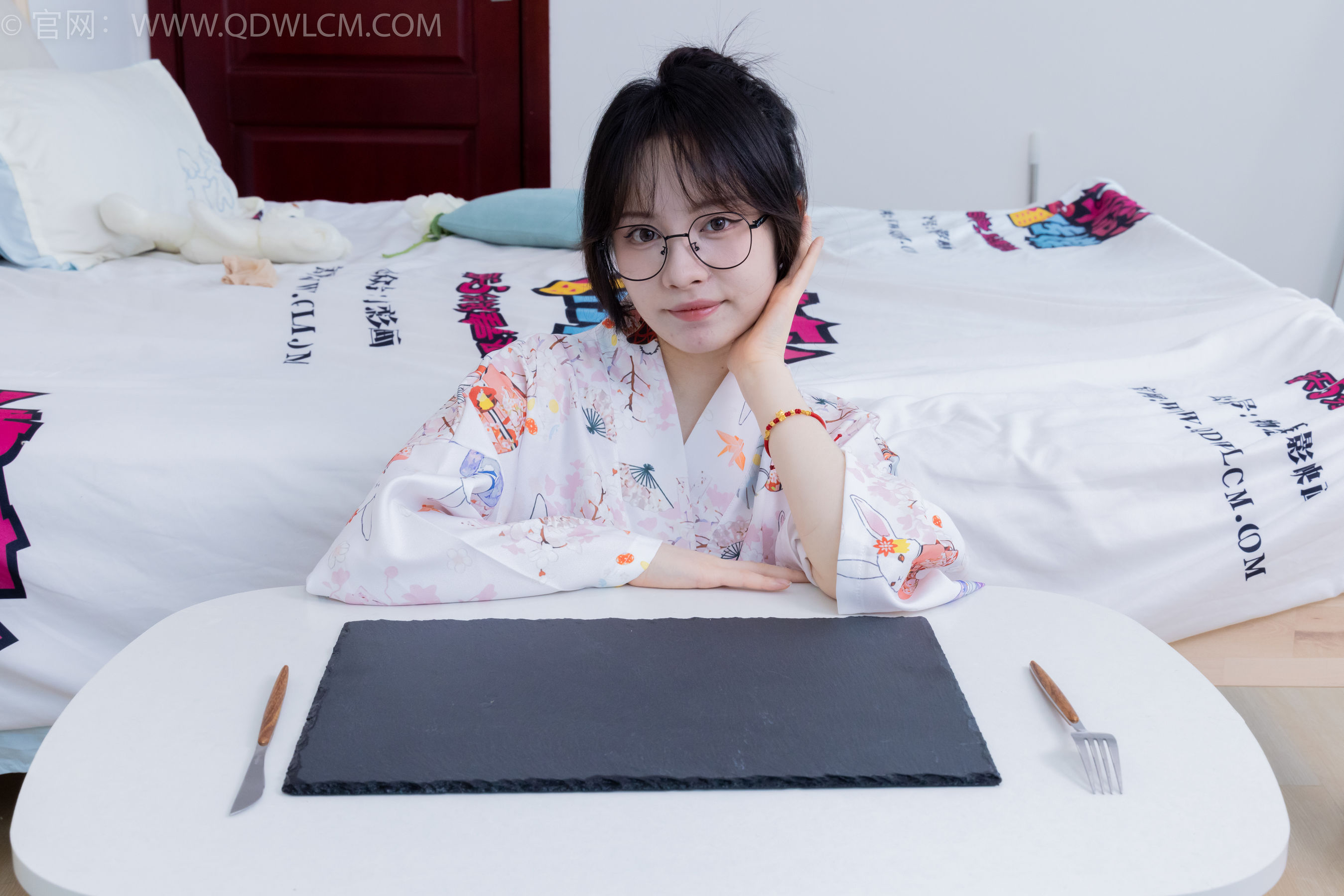 View - 物恋传媒 - Chiness Model  No.2017 小酒 -爱未眠 - 图库库