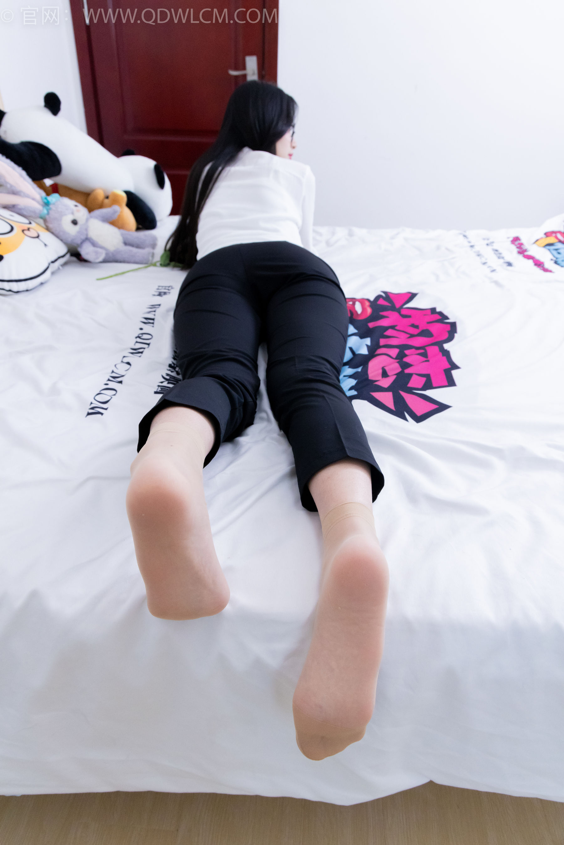 View - 物恋传媒 - Chiness Model  No.2022 小敏 -心被雾深陷 - 图库库