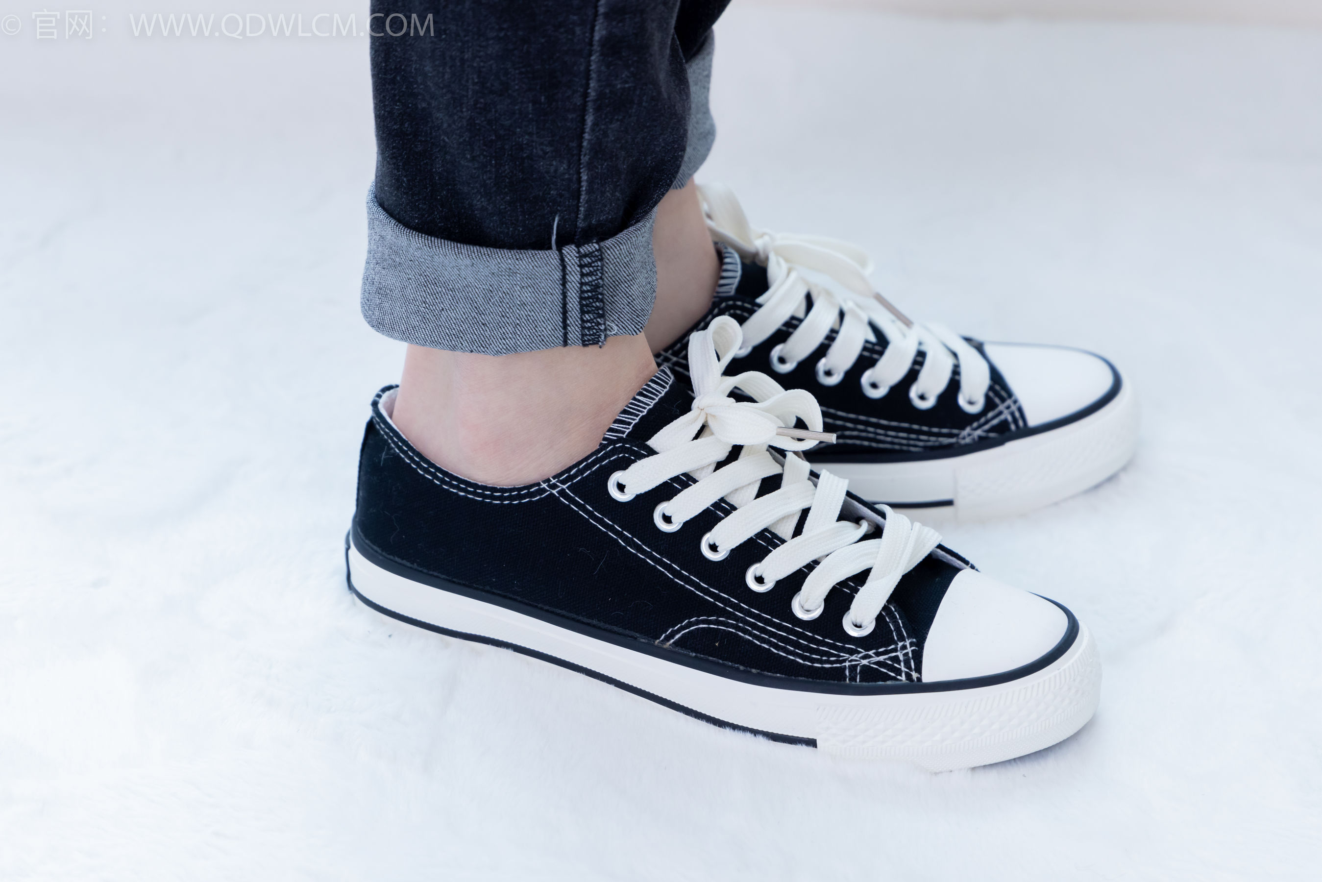 View - 物恋传媒 - Chiness Model  No.2033 菜菜 -熟悉的面孔 - 图库库