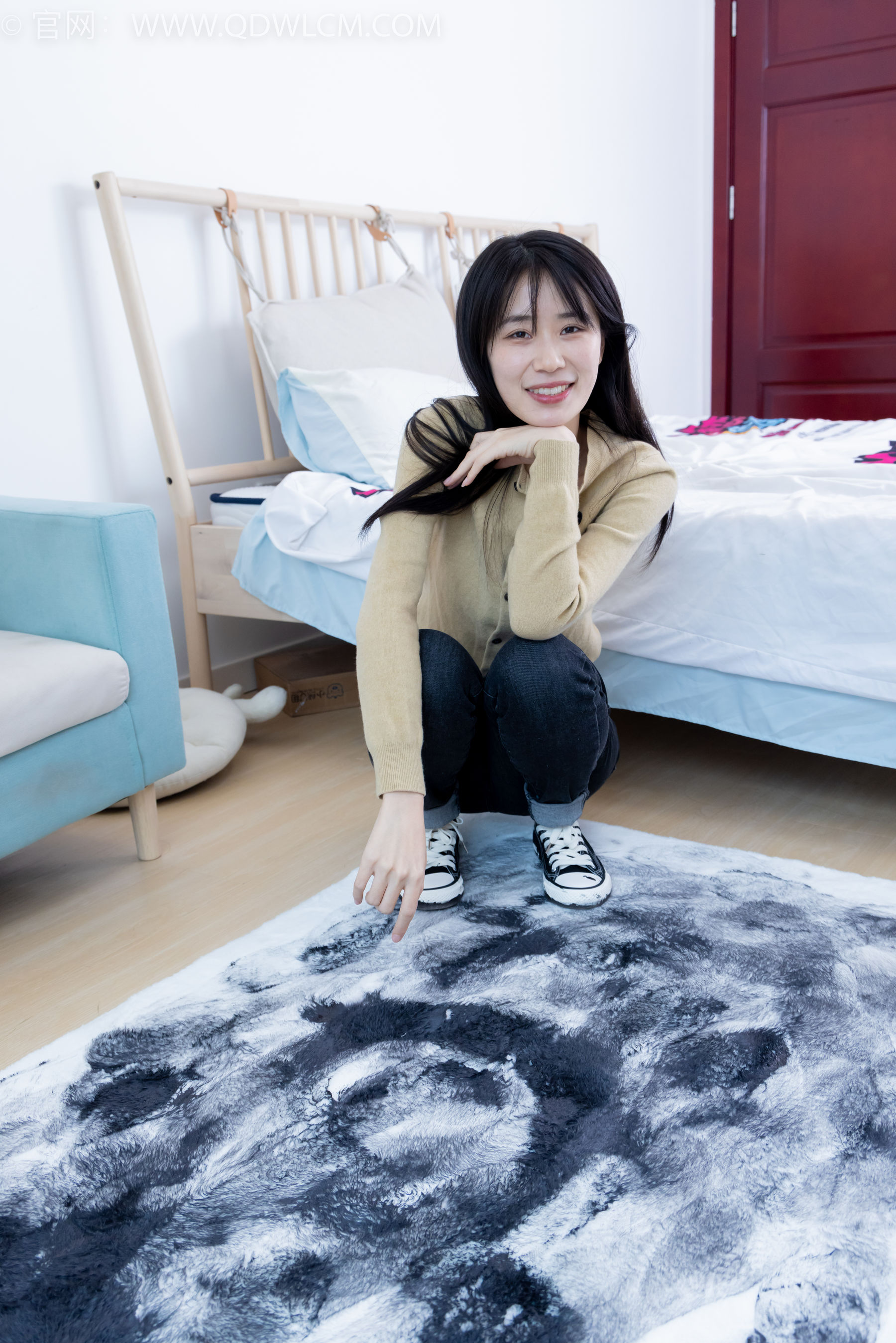 View - 物恋传媒 - Chiness Model  No.2033 菜菜 -熟悉的面孔 - 图库库