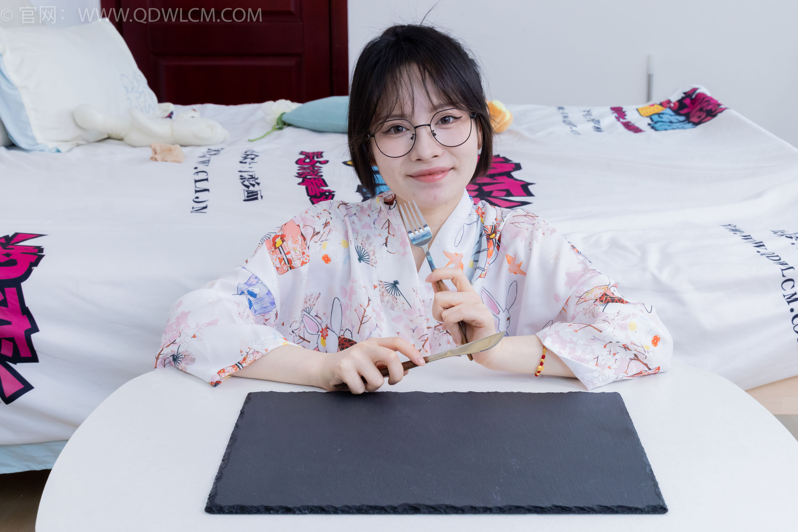 View - 物恋传媒 - Chiness Model  No.2017 小酒 -爱未眠 - 图库库