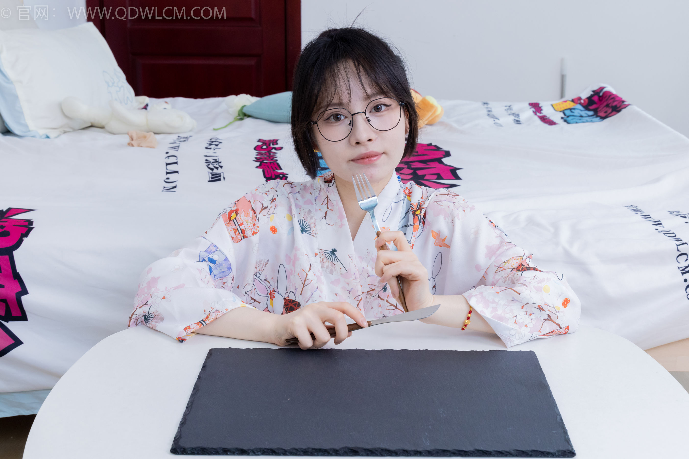 View - 物恋传媒 - Chiness Model  No.2017 小酒 -爱未眠 - 图库库