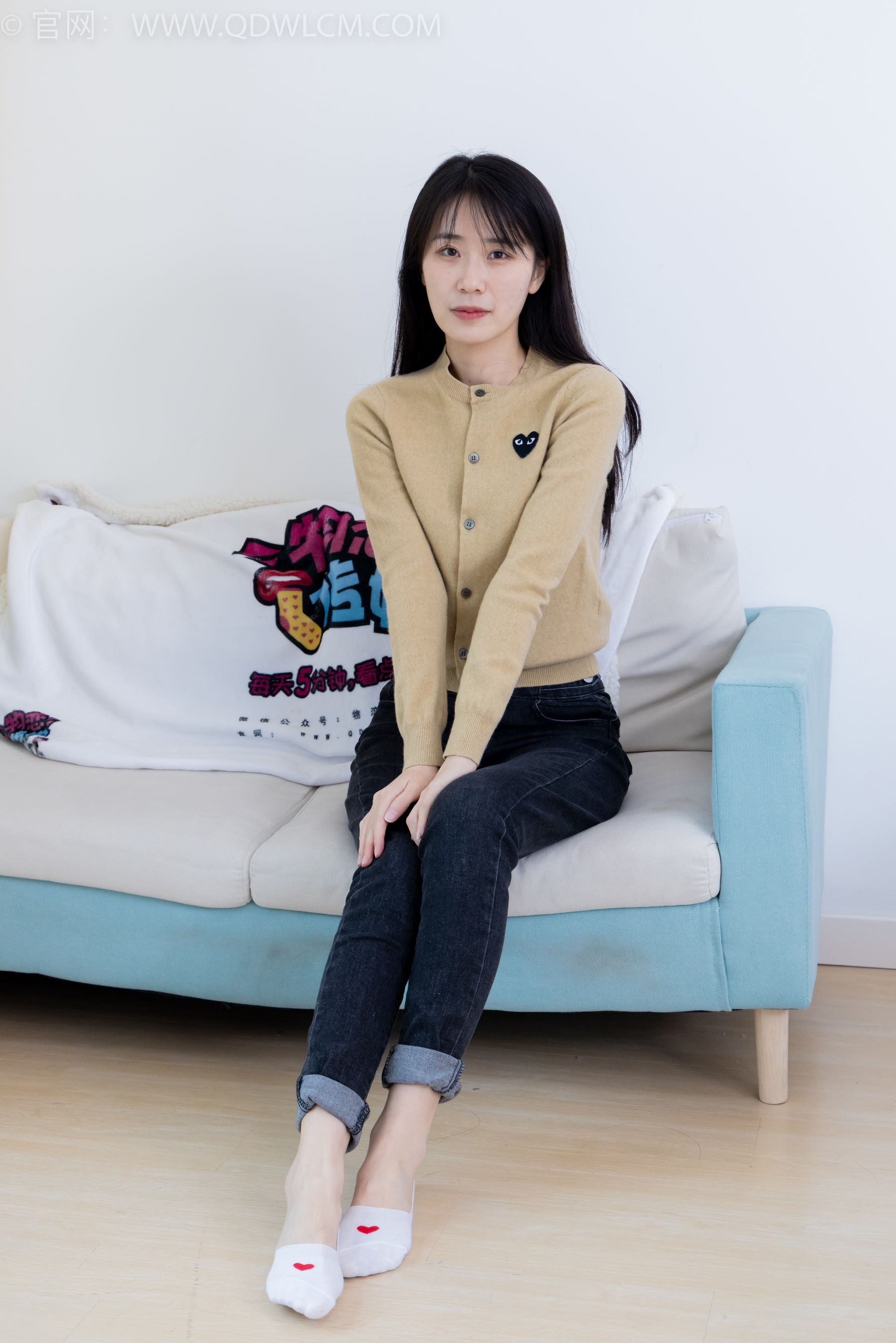 View - 物恋传媒 - Chiness Model  No.2033 菜菜 -熟悉的面孔 - 图库库