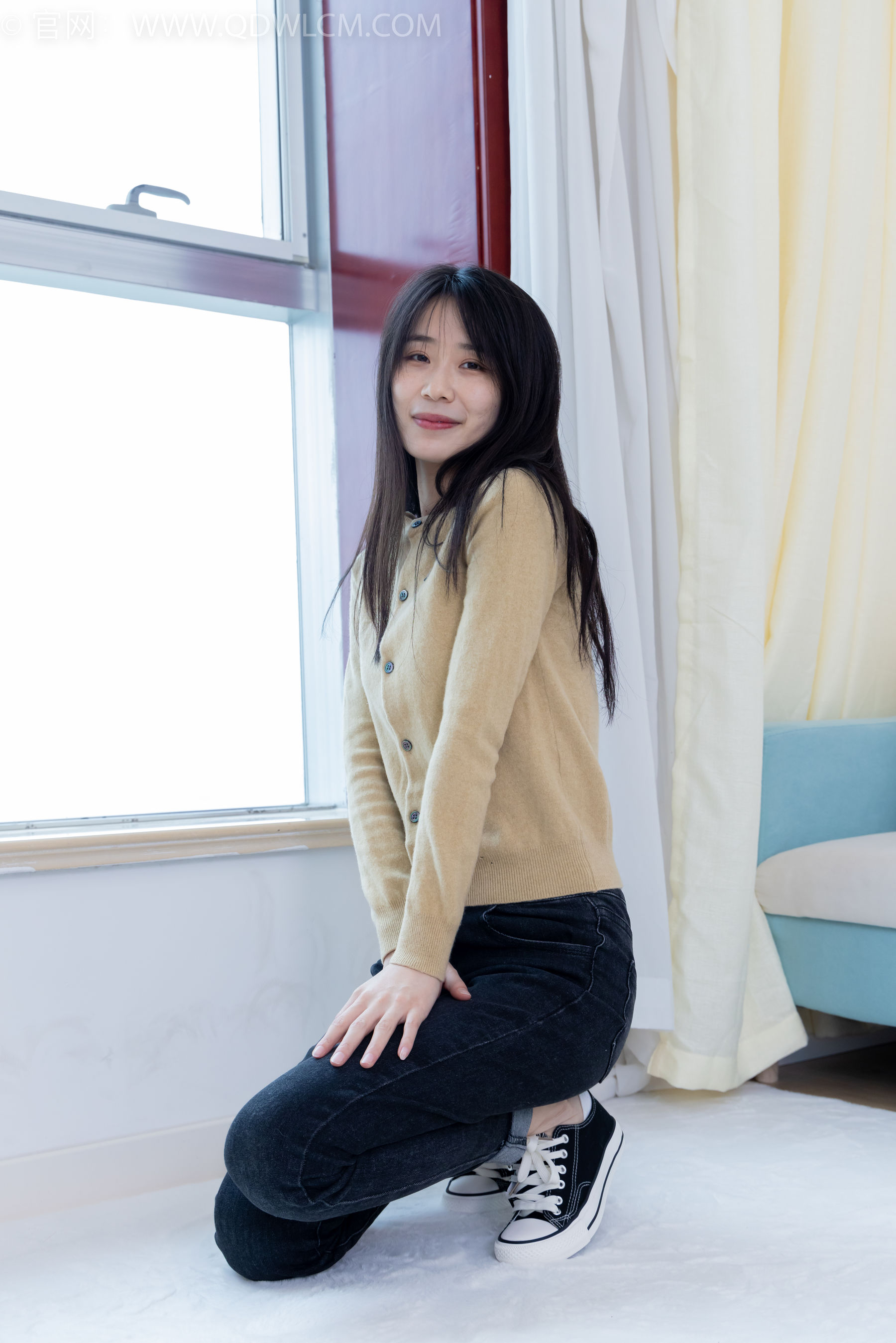 View - 物恋传媒 - Chiness Model  No.2033 菜菜 -熟悉的面孔 - 图库库