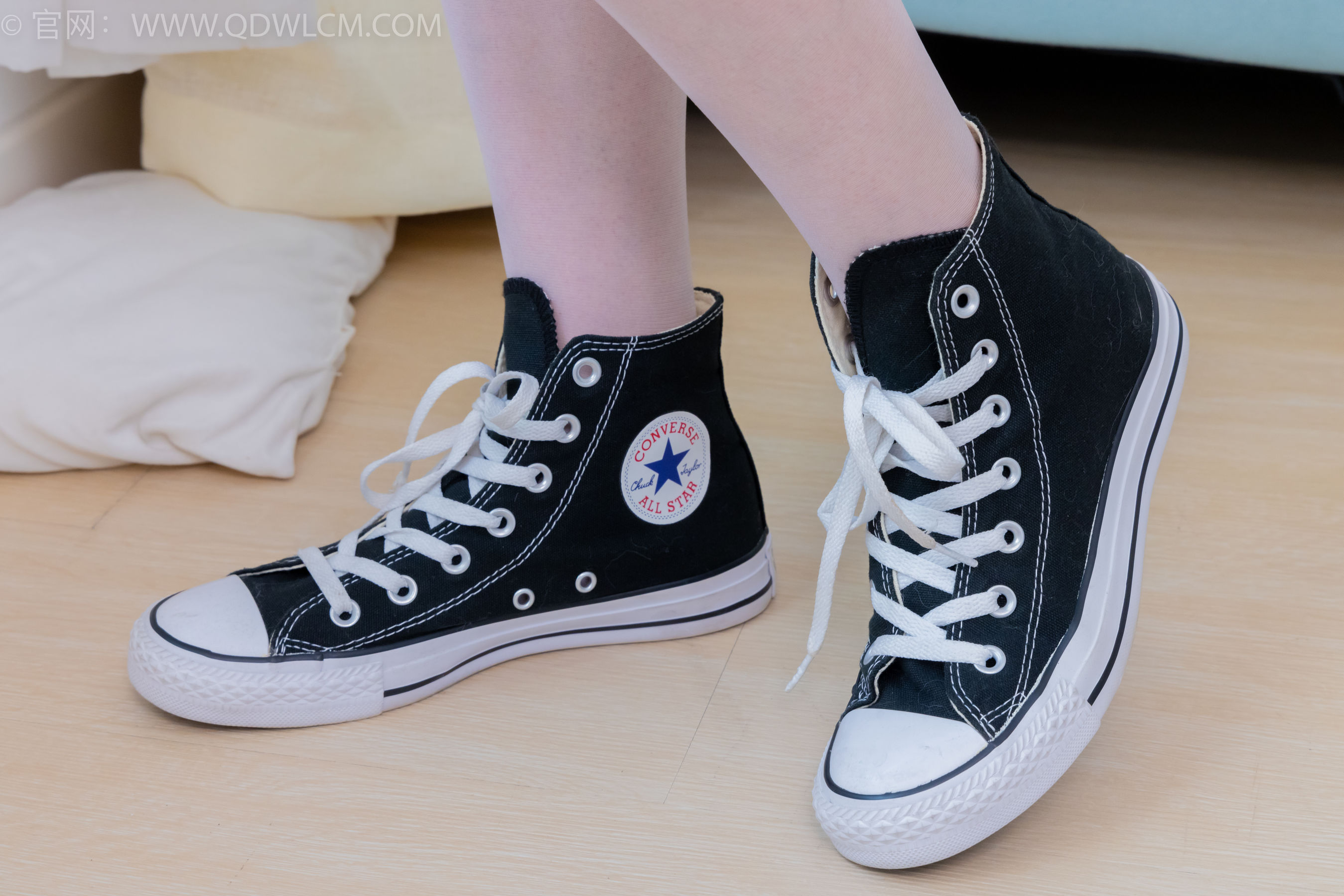 View - 物恋传媒 - Chiness Model  No.2038 小敏 -满山秋叶 - 图库库