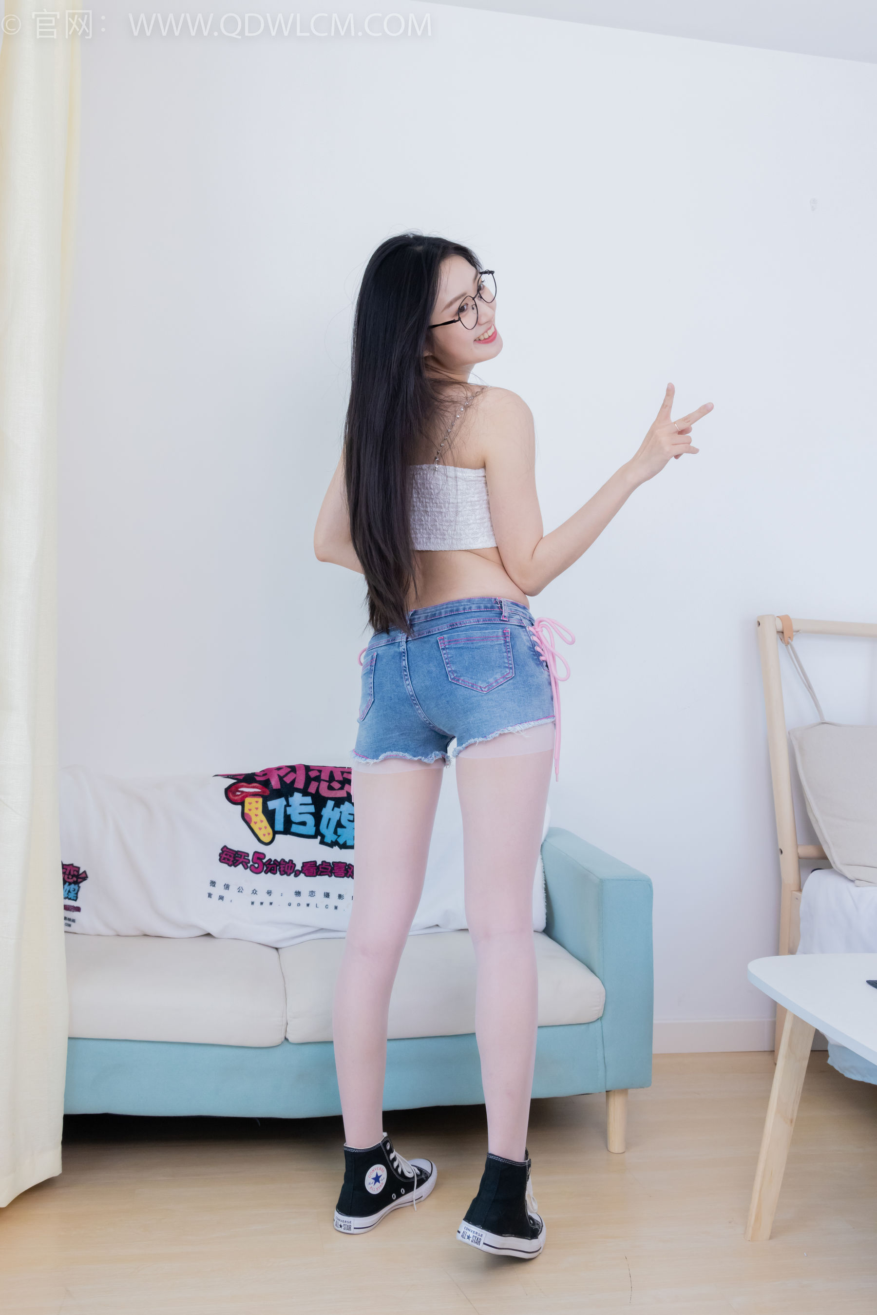 View - 物恋传媒 - Chiness Model  No.2038 小敏 -满山秋叶 - 图库库