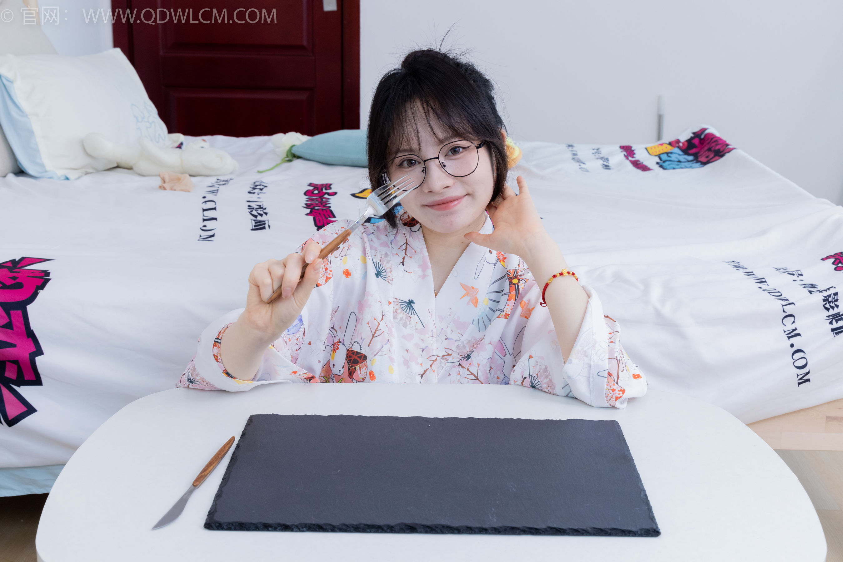 View - 物恋传媒 - Chiness Model  No.2017 小酒 -爱未眠 - 图库库