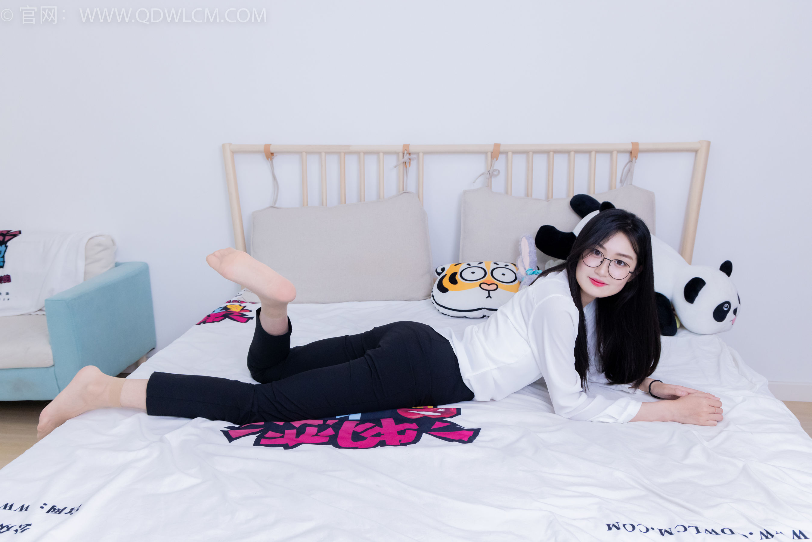 View - 物恋传媒 - Chiness Model  No.2022 小敏 -心被雾深陷 - 图库库