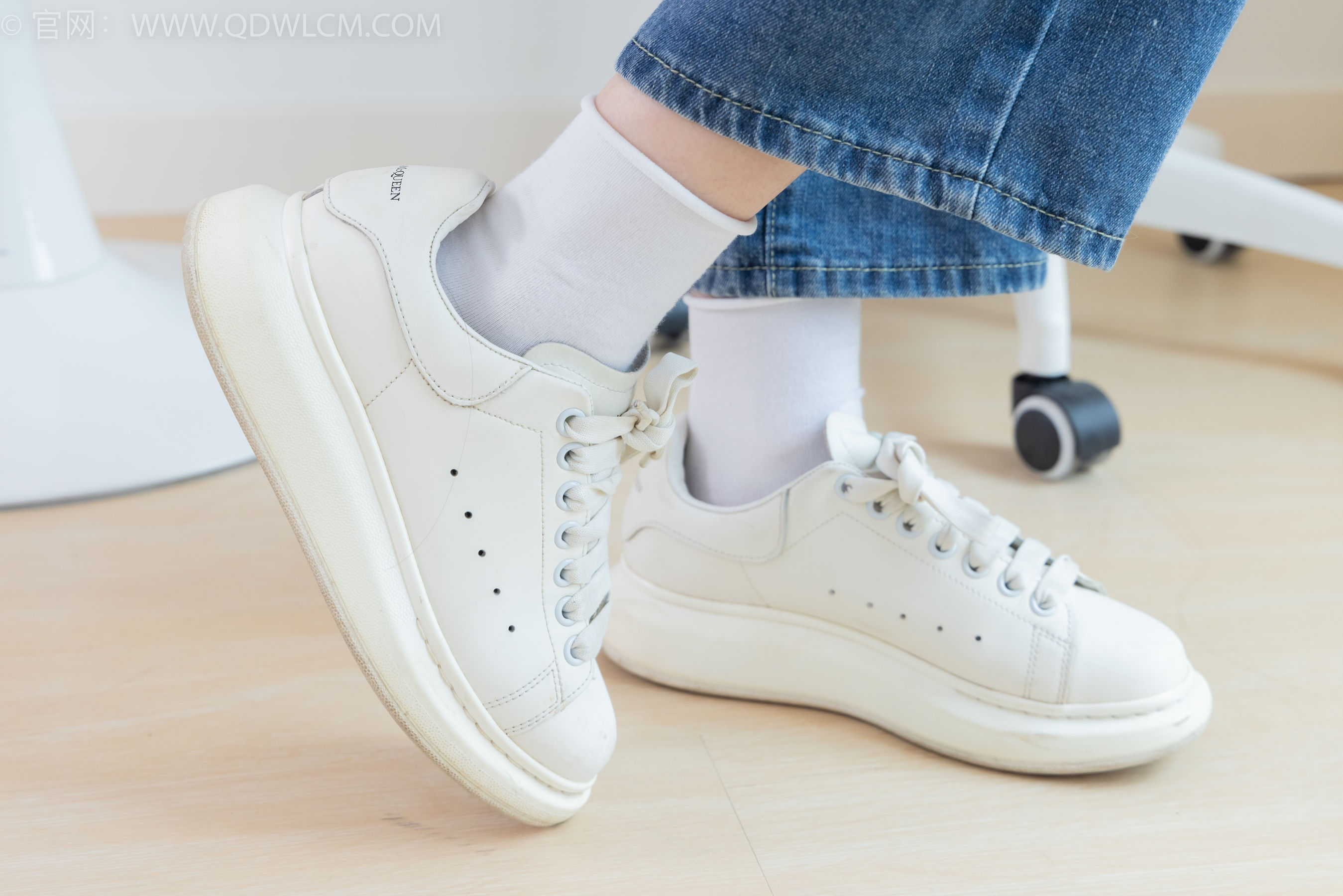 View - 物恋传媒 - Chiness Model  No.2019 闪闪 -樱桃小丸子 - 图库库