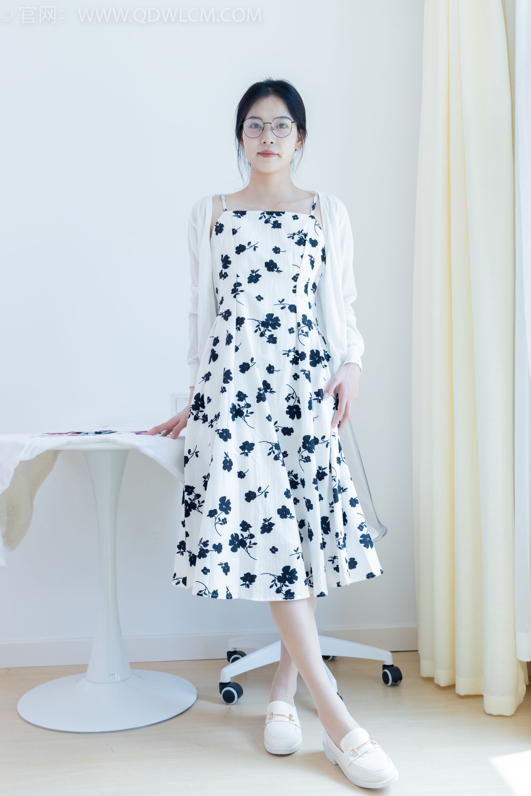 View - 物恋传媒 - Chiness Model  No.2063 茯苓 -有你的季节 - 图库库