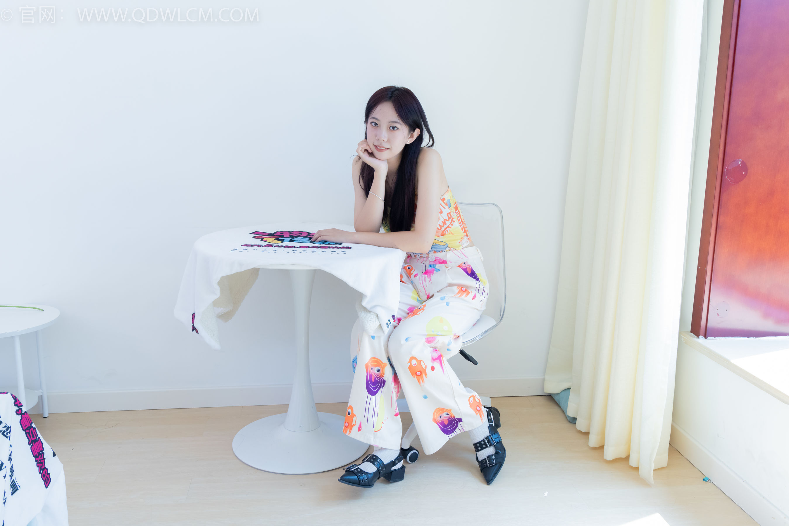 View - 物恋传媒 - Chiness Model  No.2053 椰子 -幸福碎片 - 图库库