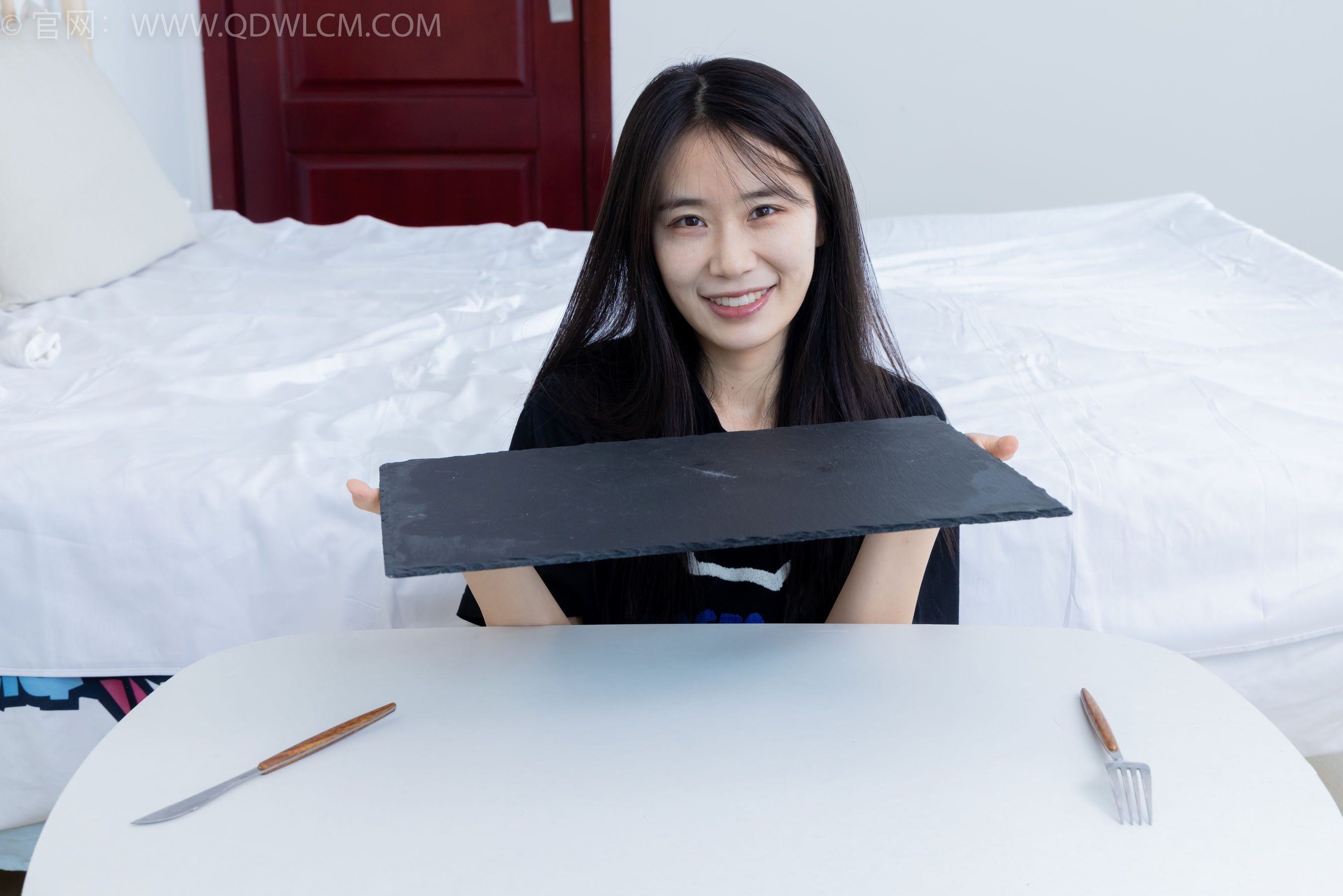 View - 物恋传媒 - Chiness Model  No.2062 菜菜 -侧脸很美 - 图库库